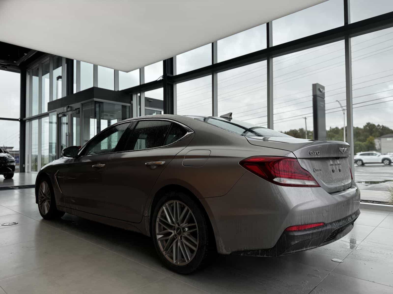 2021 Genesis G70 Elite 2.0T - Image 6