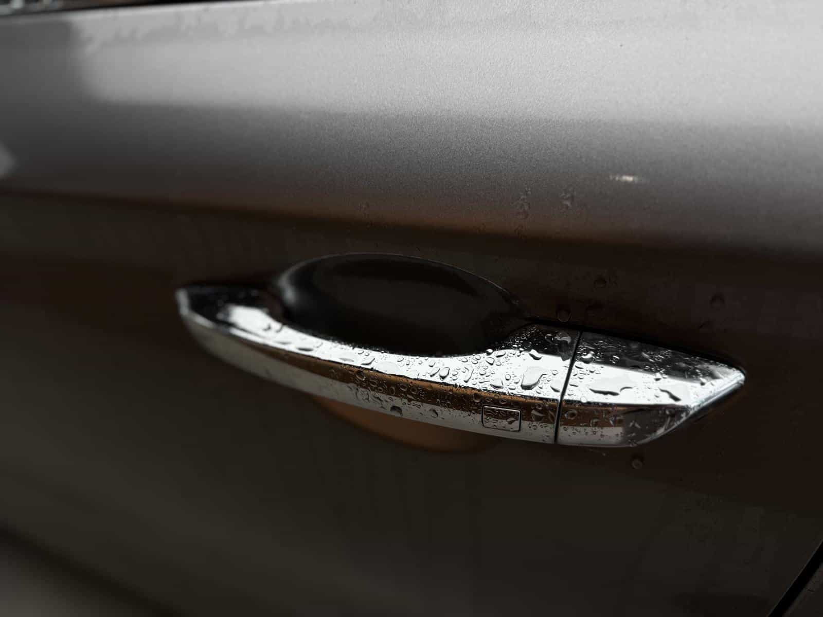 2021 Genesis G70 Elite 2.0T - Image 11