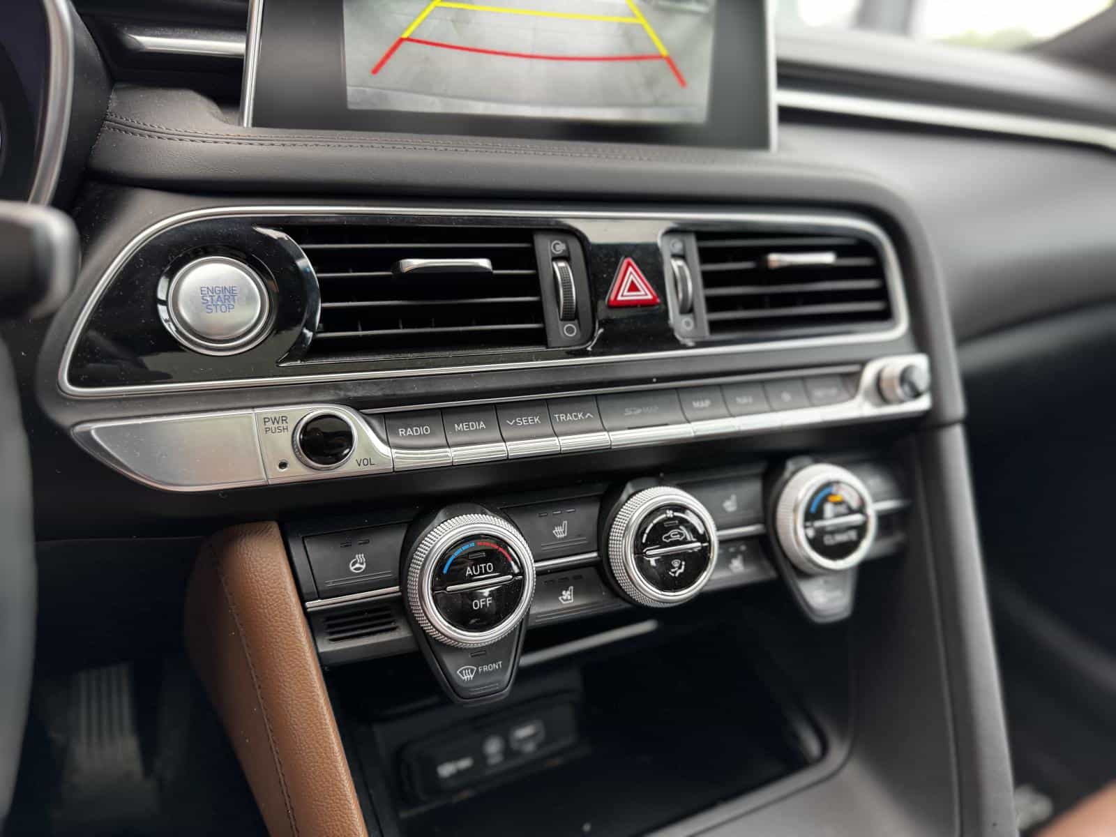 2021 Genesis G70 Elite 2.0T - Image 21