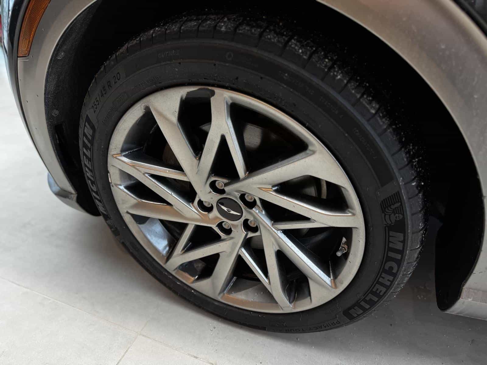 2023 Genesis GV60 Advanced - Image 5