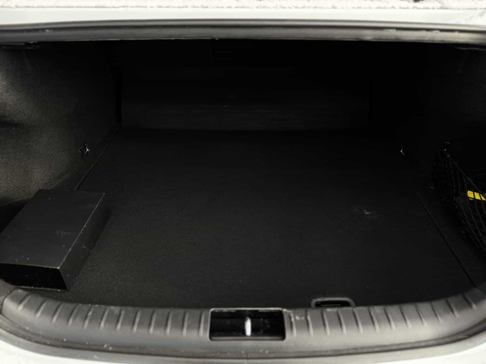 2023 Genesis G70 3.3T Sport - Image 9