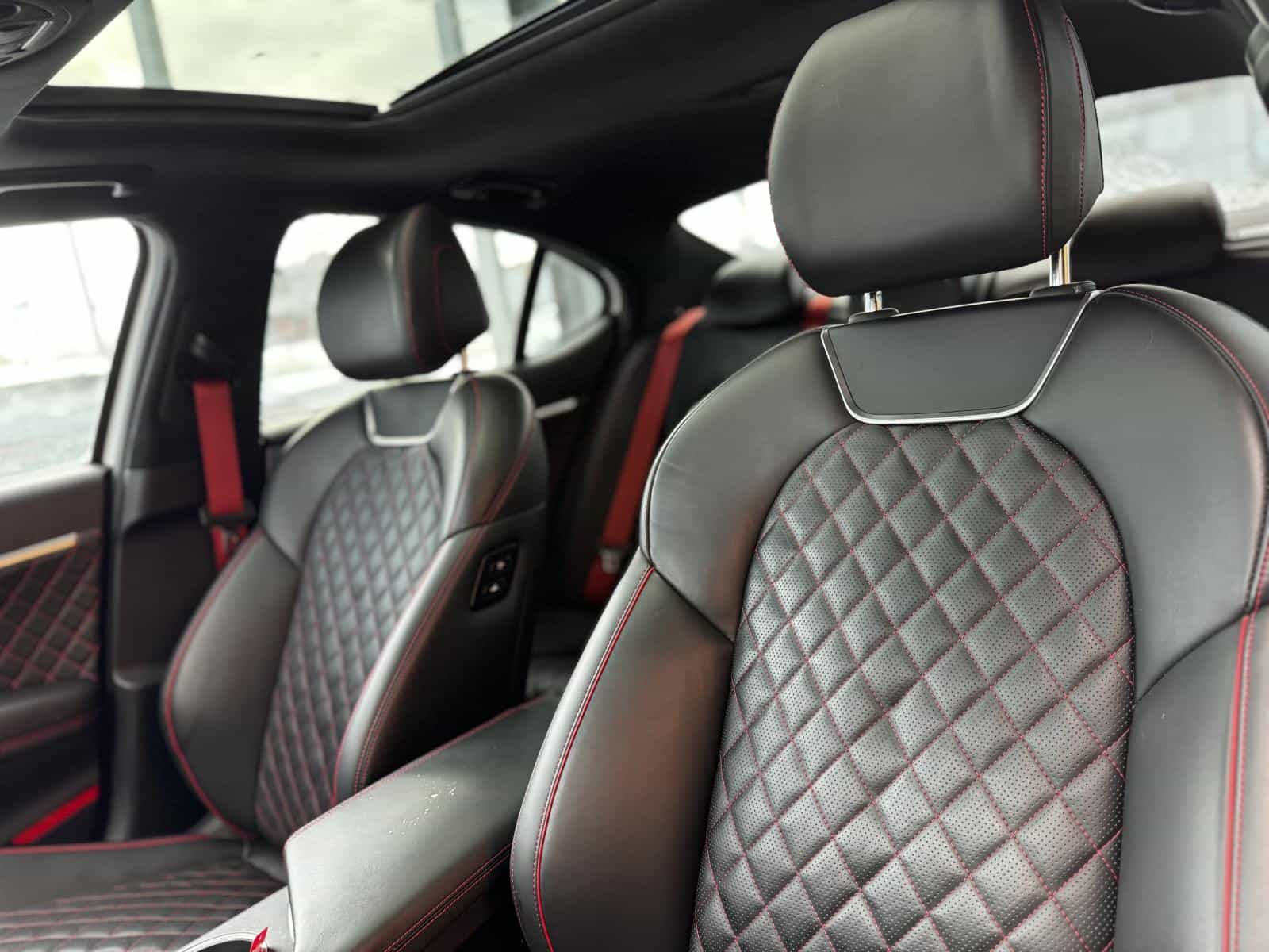 2023 Genesis G70 3.3T Sport - Image 14