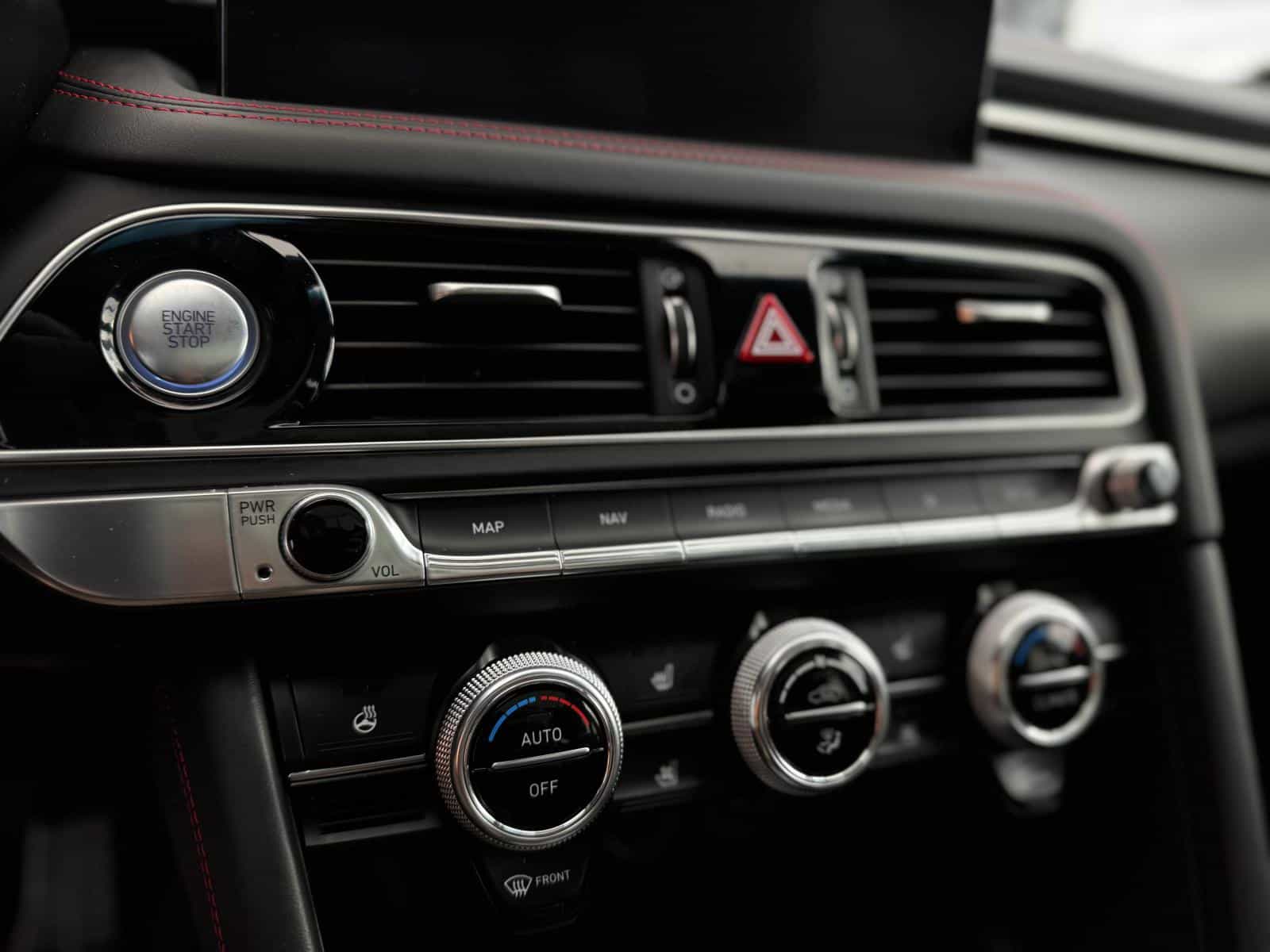 2023 Genesis G70 3.3T Sport - Image 19