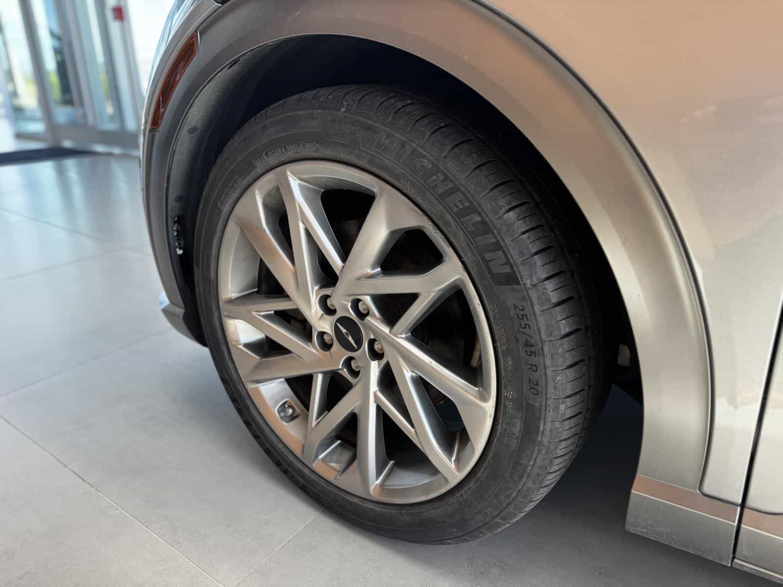 2023 Genesis GV60 Advanced - Image 5