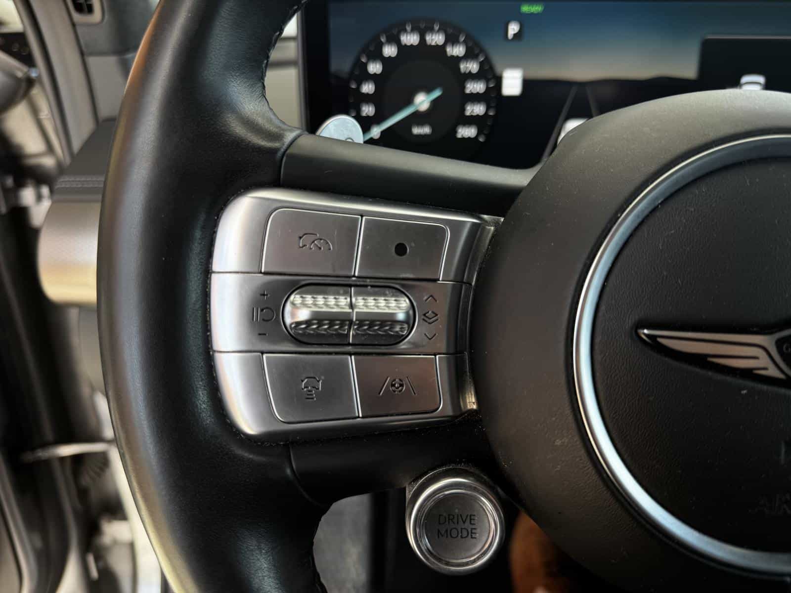 2023 Genesis GV60 Advanced - Image 17