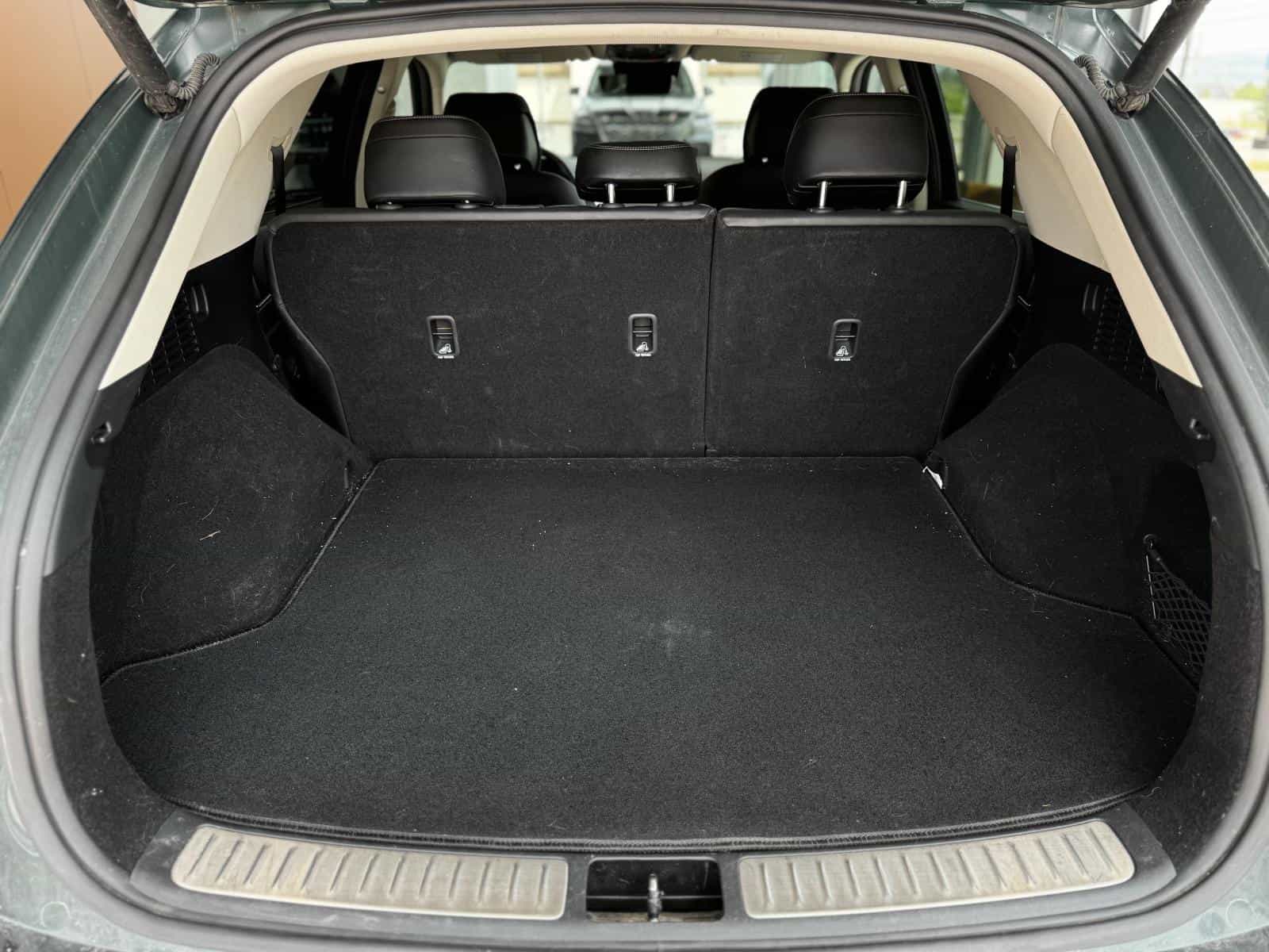 2022 Genesis GV70 Select 2.5T - Image 9