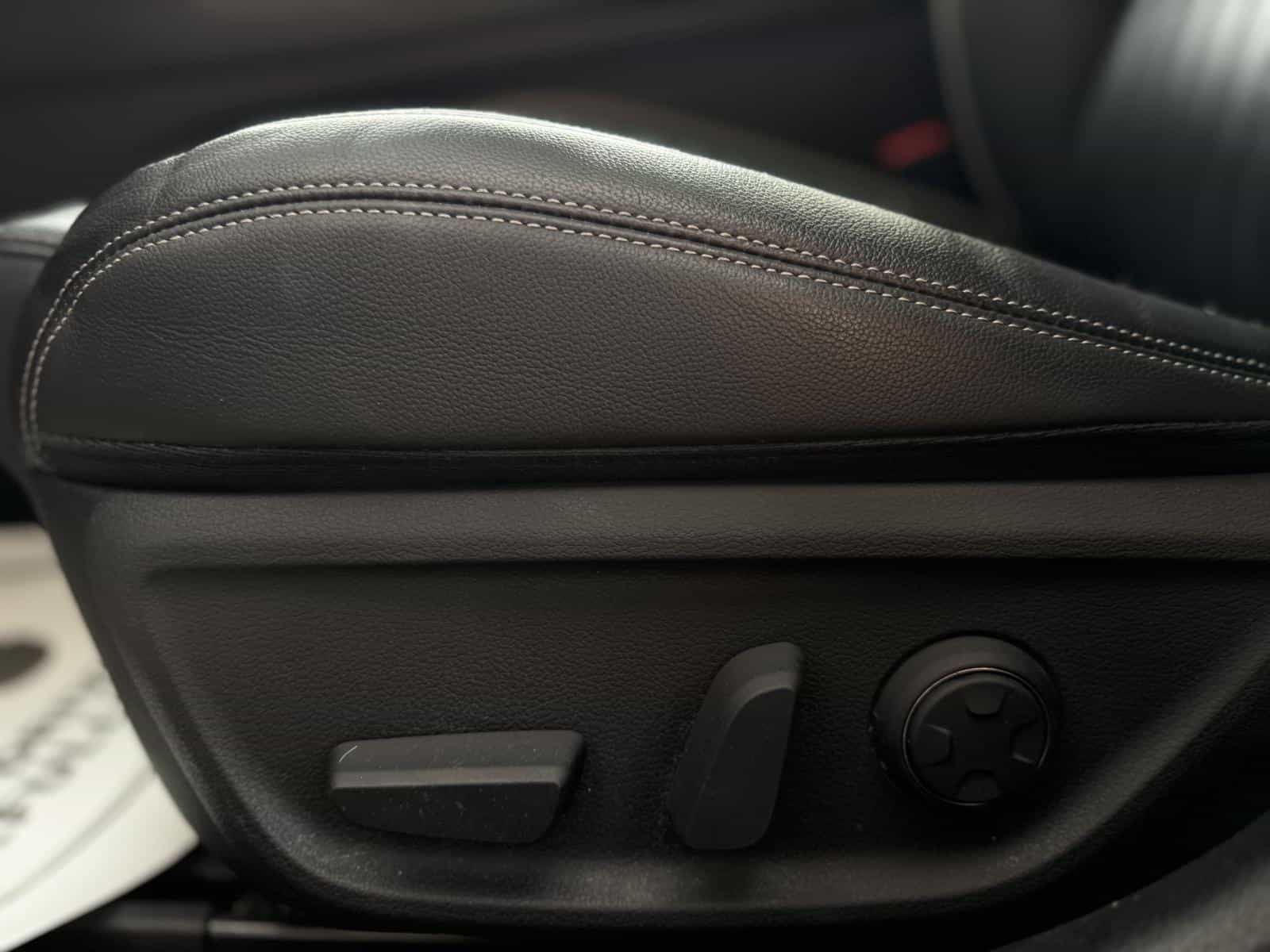 2021 Genesis G70 Elite 2.0T - Image 12