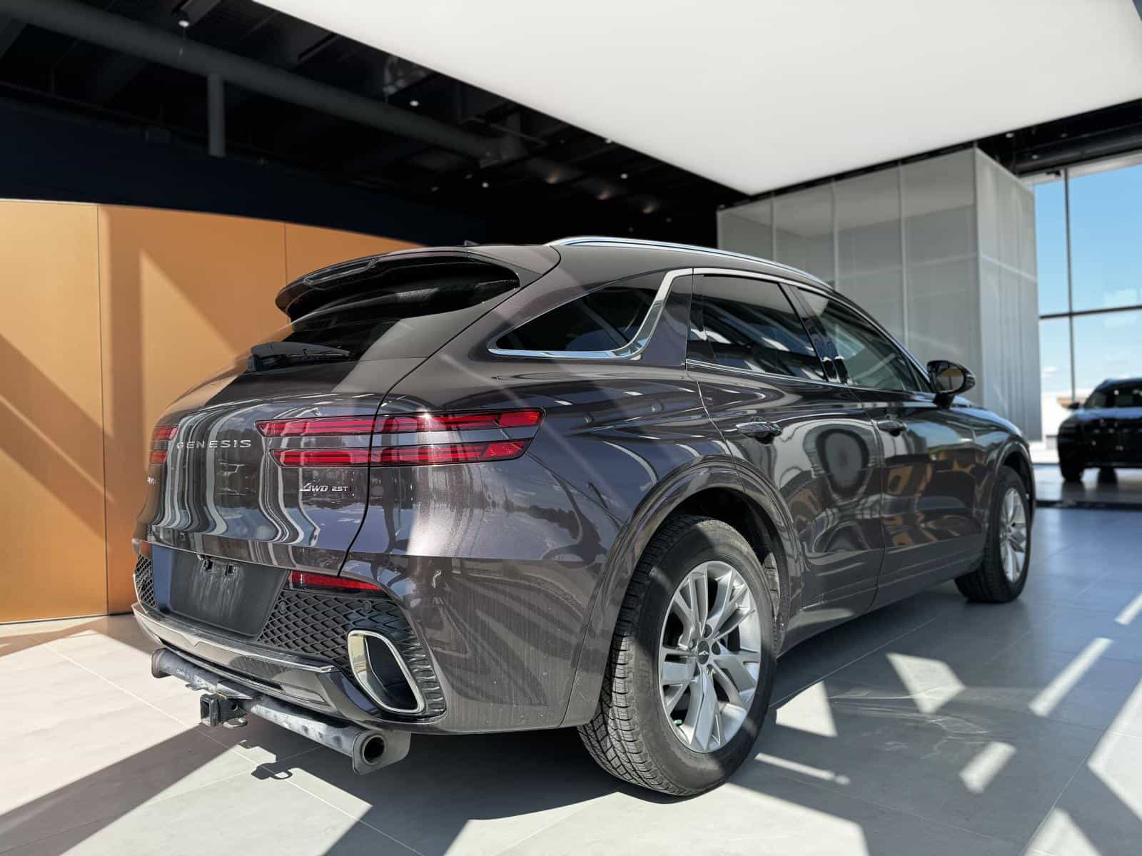 2022 Genesis GV70 Select 2.5T - Image 8
