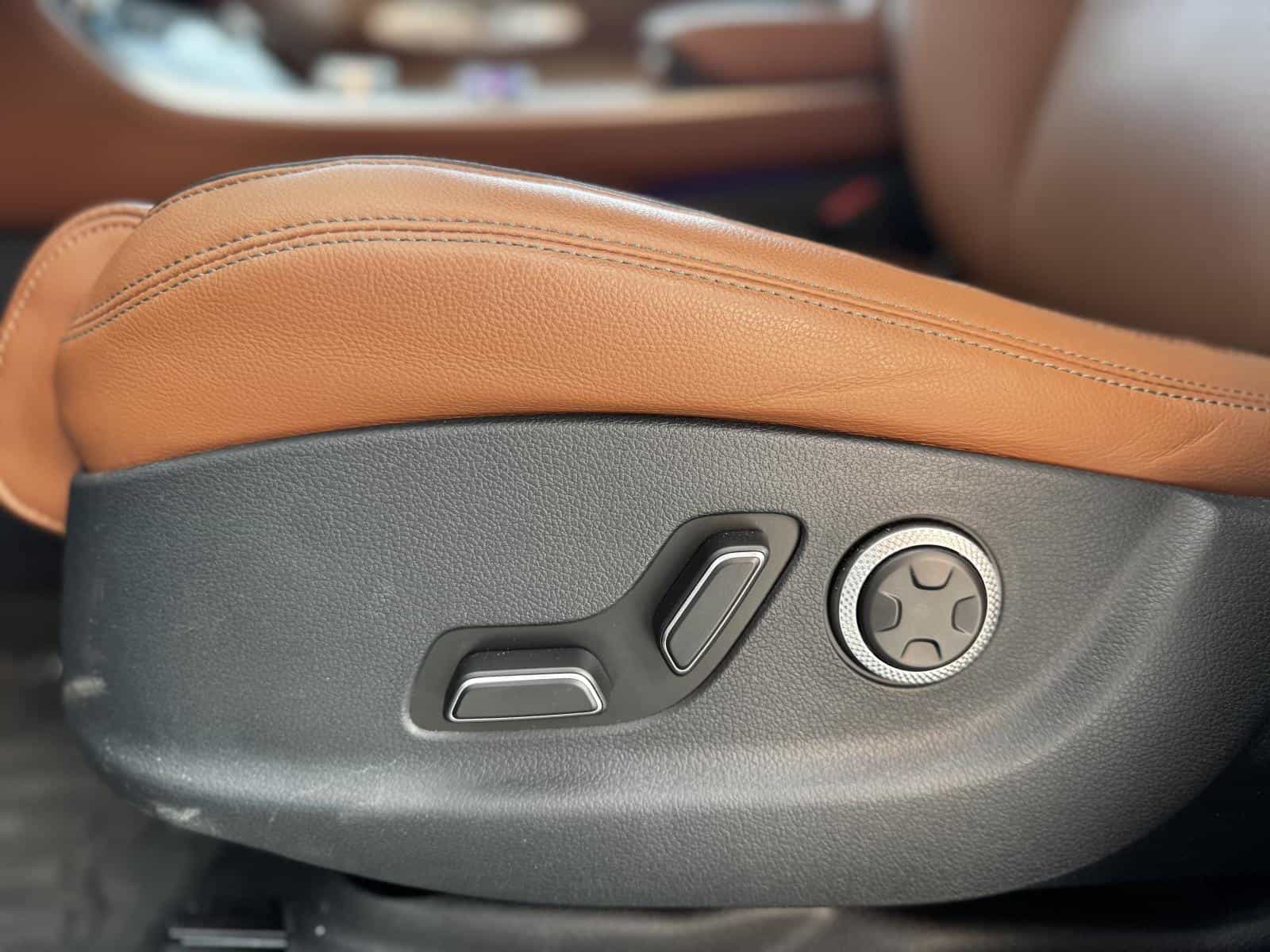 2026 Genesis GV70 Advanced Tech 2.5T - Image 15