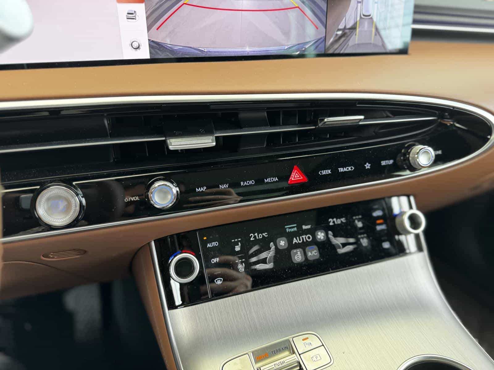 2026 Genesis GV70 Advanced Tech 2.5T - Image 23