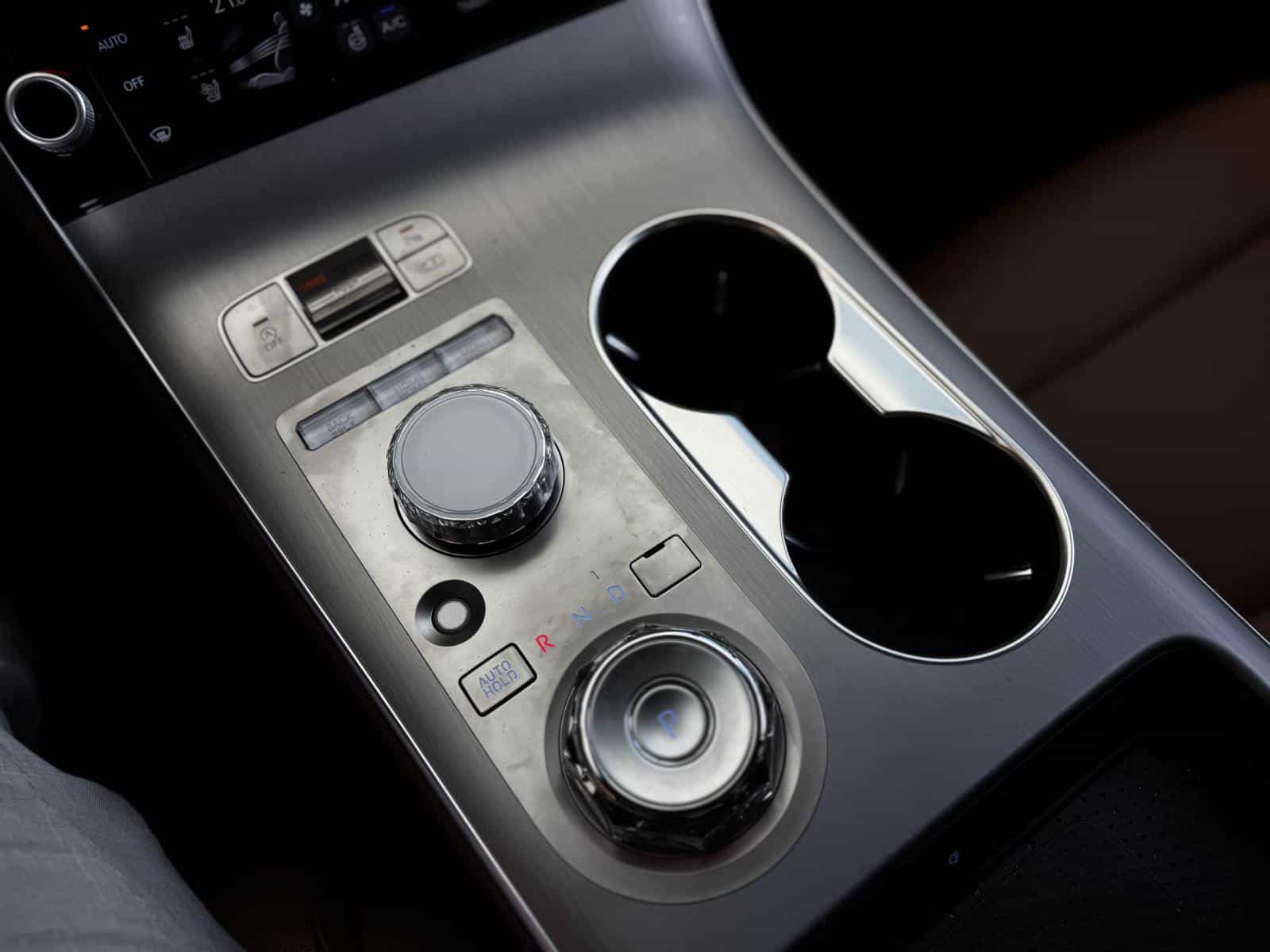 2026 Genesis GV70 Advanced Tech 2.5T - Image 24
