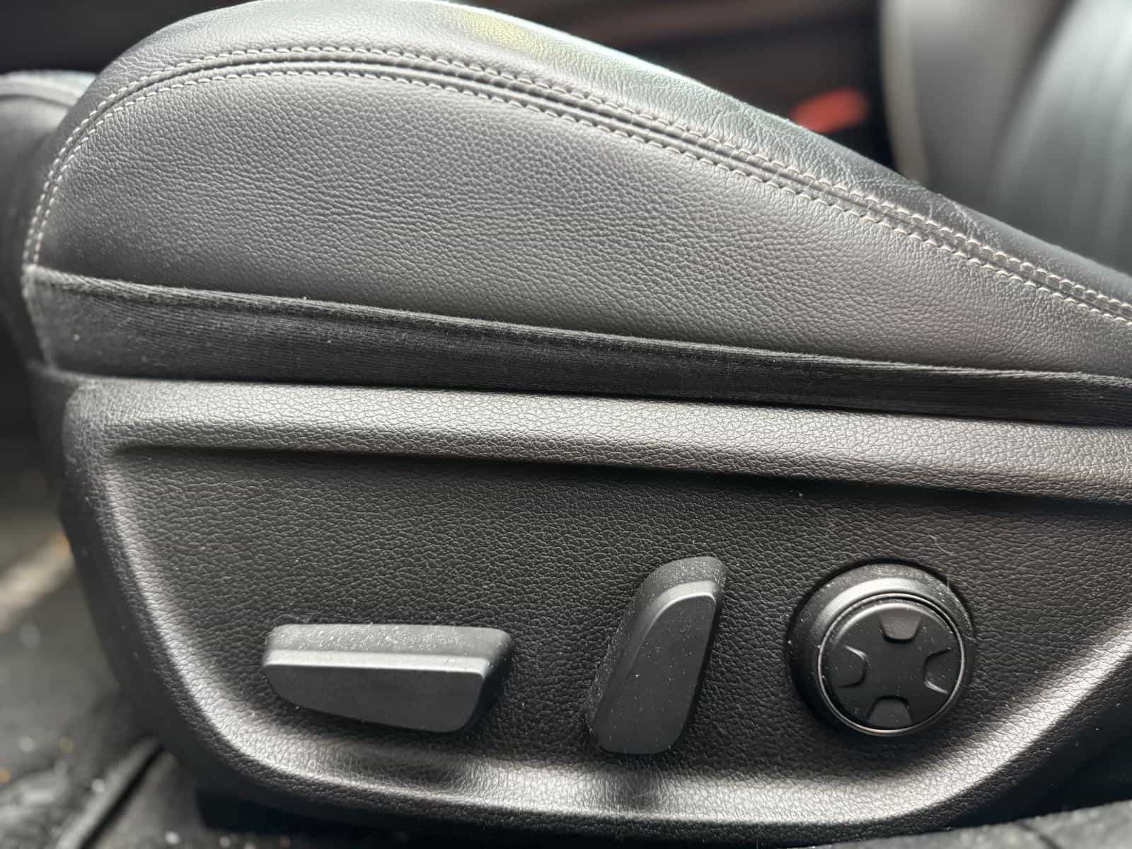 2021 Genesis G70 Elite 2.0T - Image 14