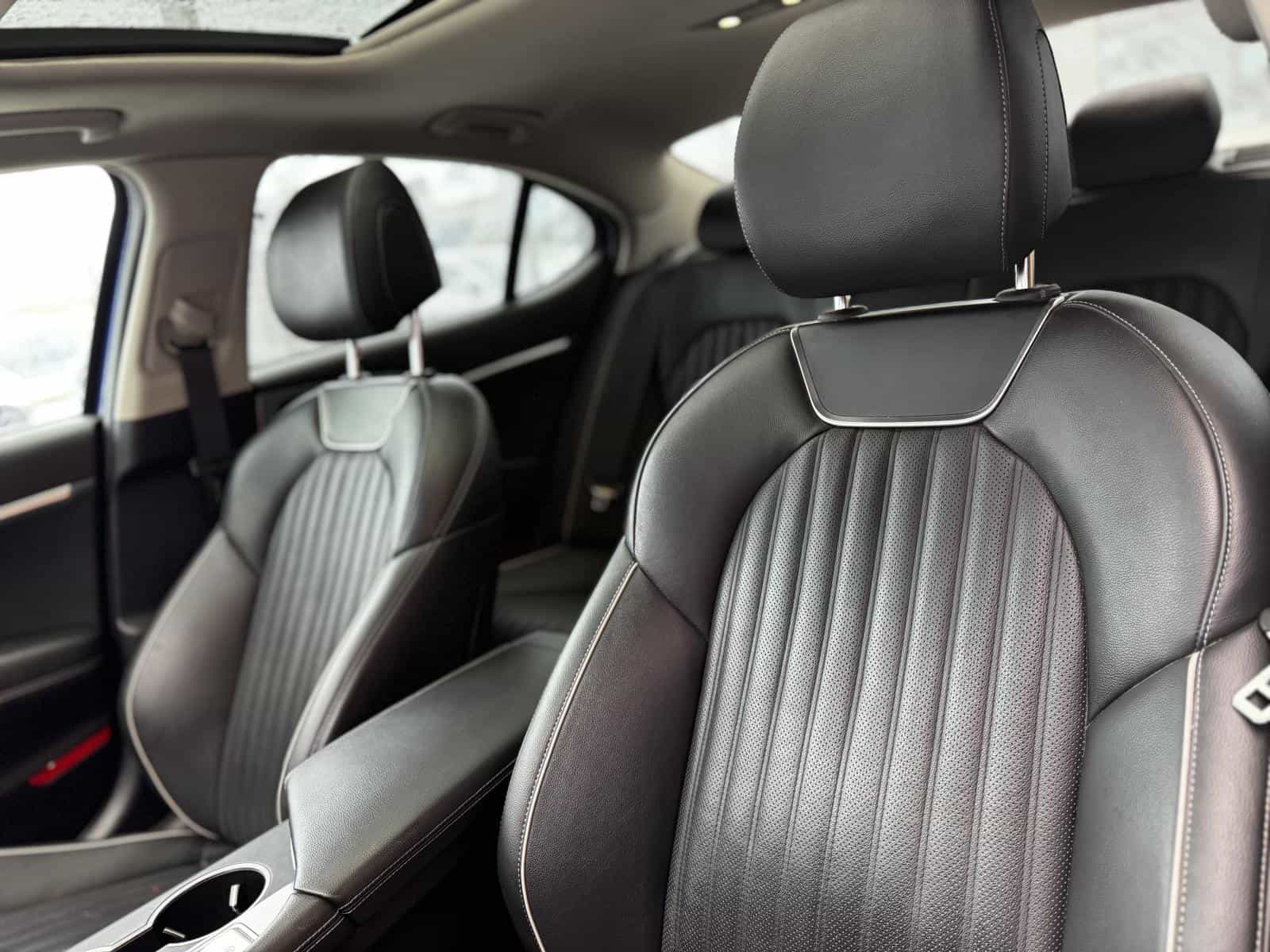 2021 Genesis G70 Elite 2.0T - Image 16