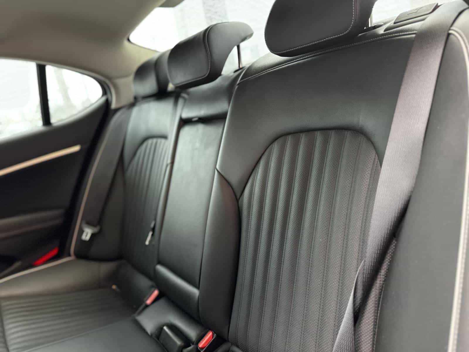 2021 Genesis G70 Elite 2.0T - Image 11