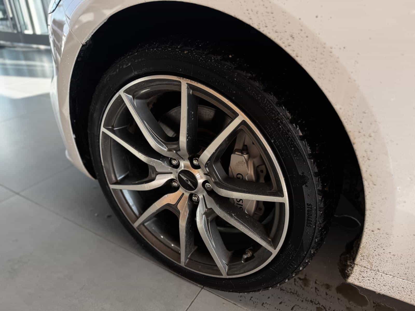 2024 Genesis G70 Advanced 2.5T - Image 5