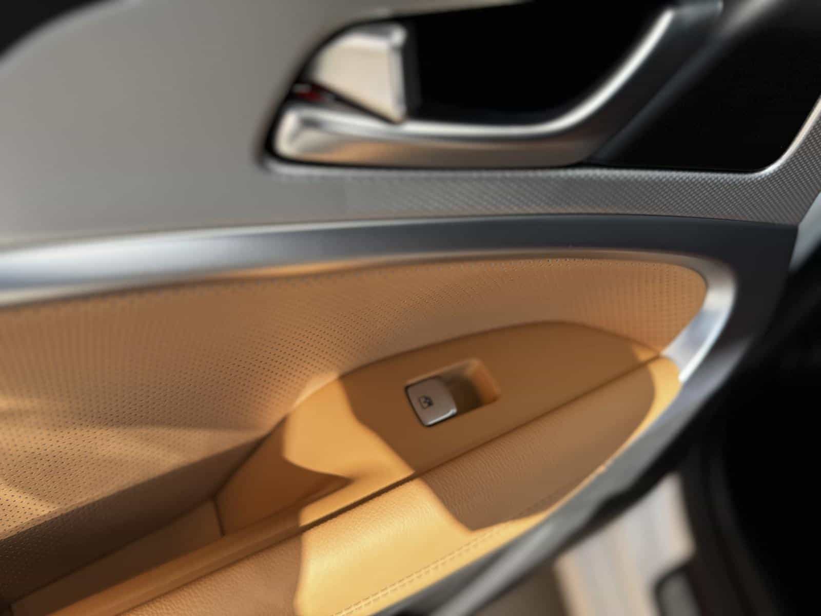 2024 Genesis G70 Advanced 2.5T - Image 10