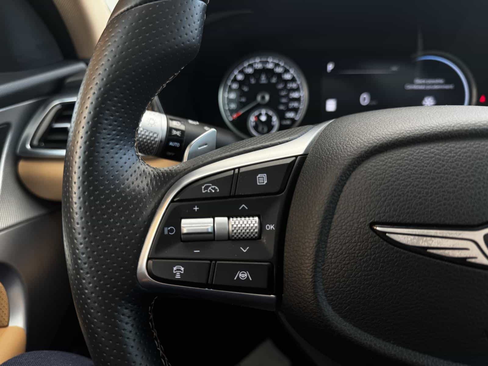 2024 Genesis G70 Advanced 2.5T - Image 18