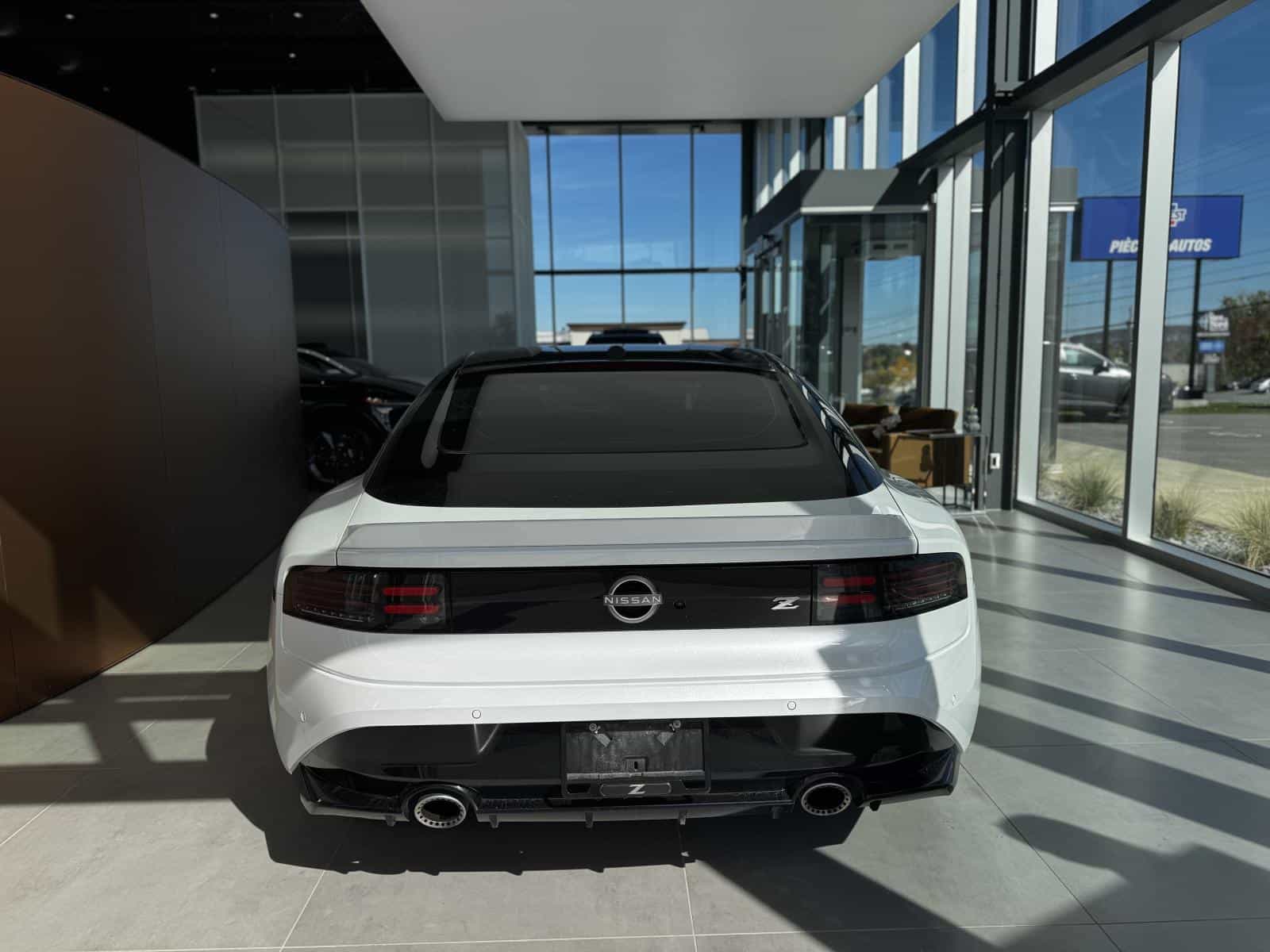 2023 Nissan Z Performance - Image 7