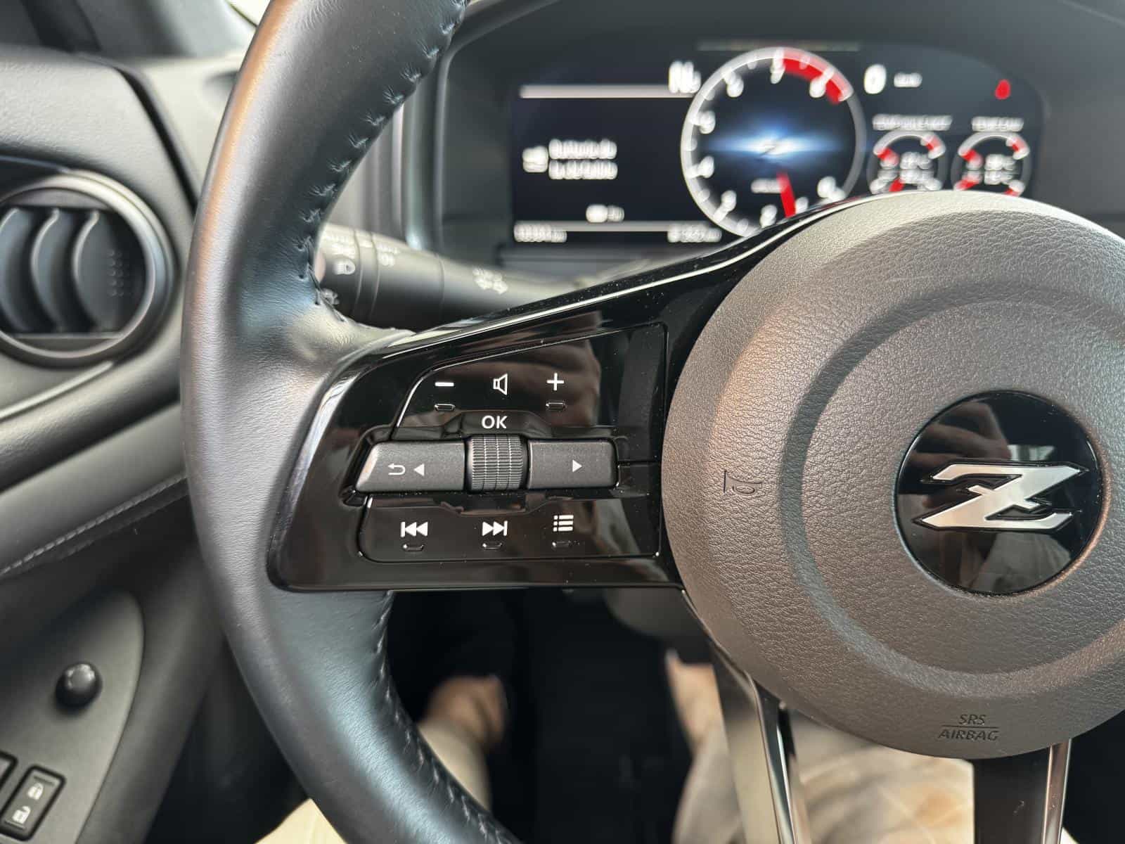 2023 Nissan Z Performance - Image 12