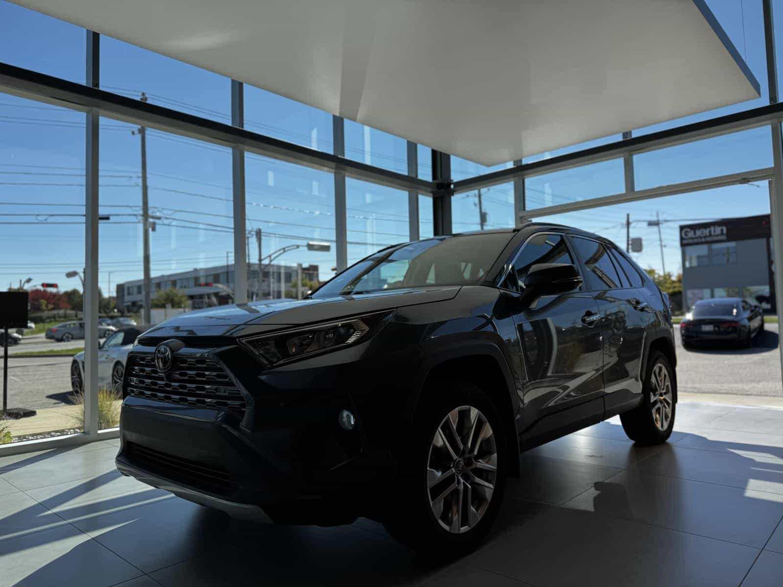 2019 Toyota Rav4 Limited - Image 4