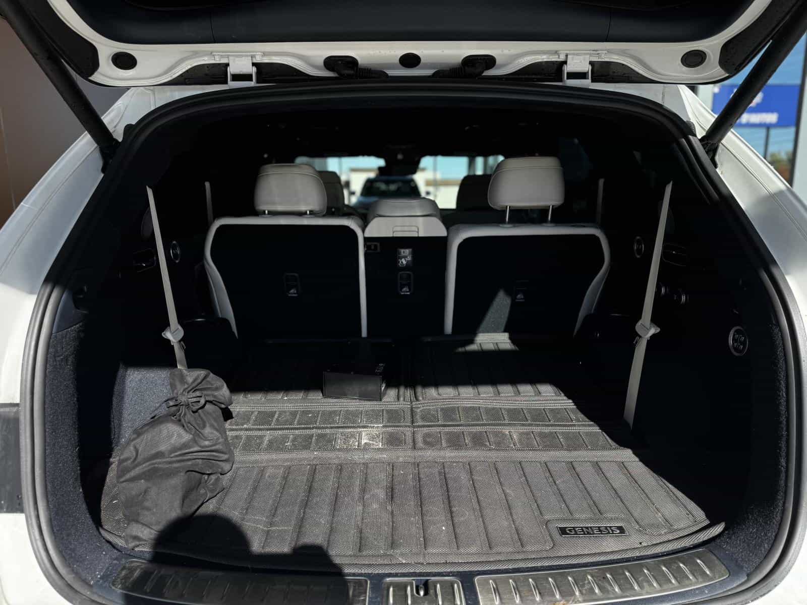 2025 Genesis GV80 3.5T PRESTIGE 7P AWD - Image 9