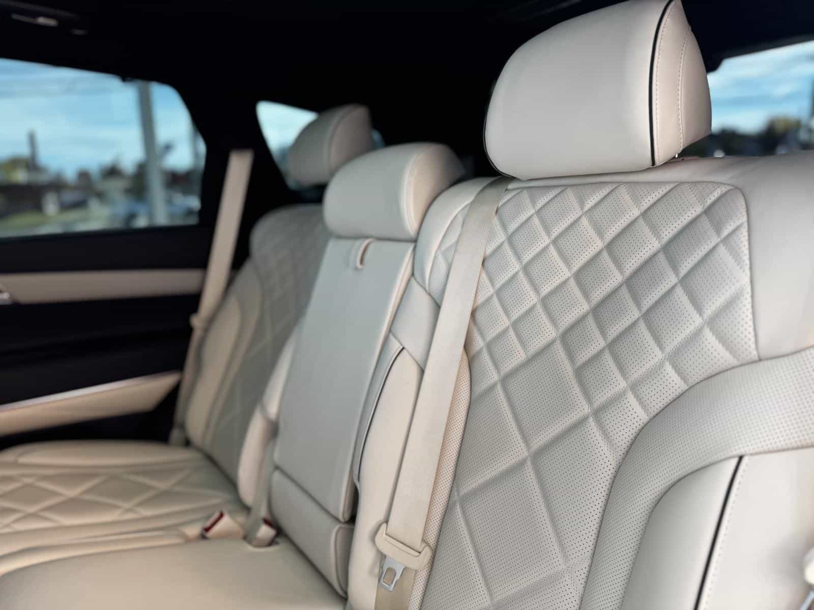 2025 Genesis GV80 3.5T PRESTIGE 7P AWD - Image 10