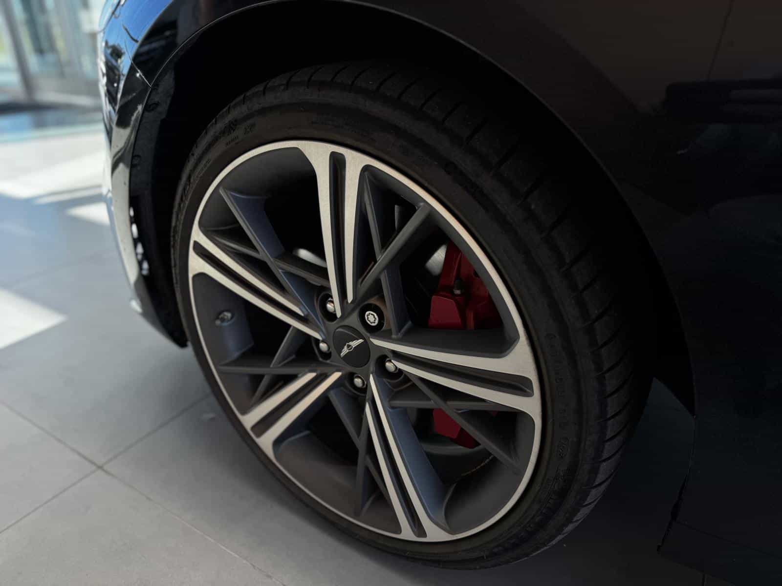 2026 Genesis G70 Sport 3.3T - Image 5