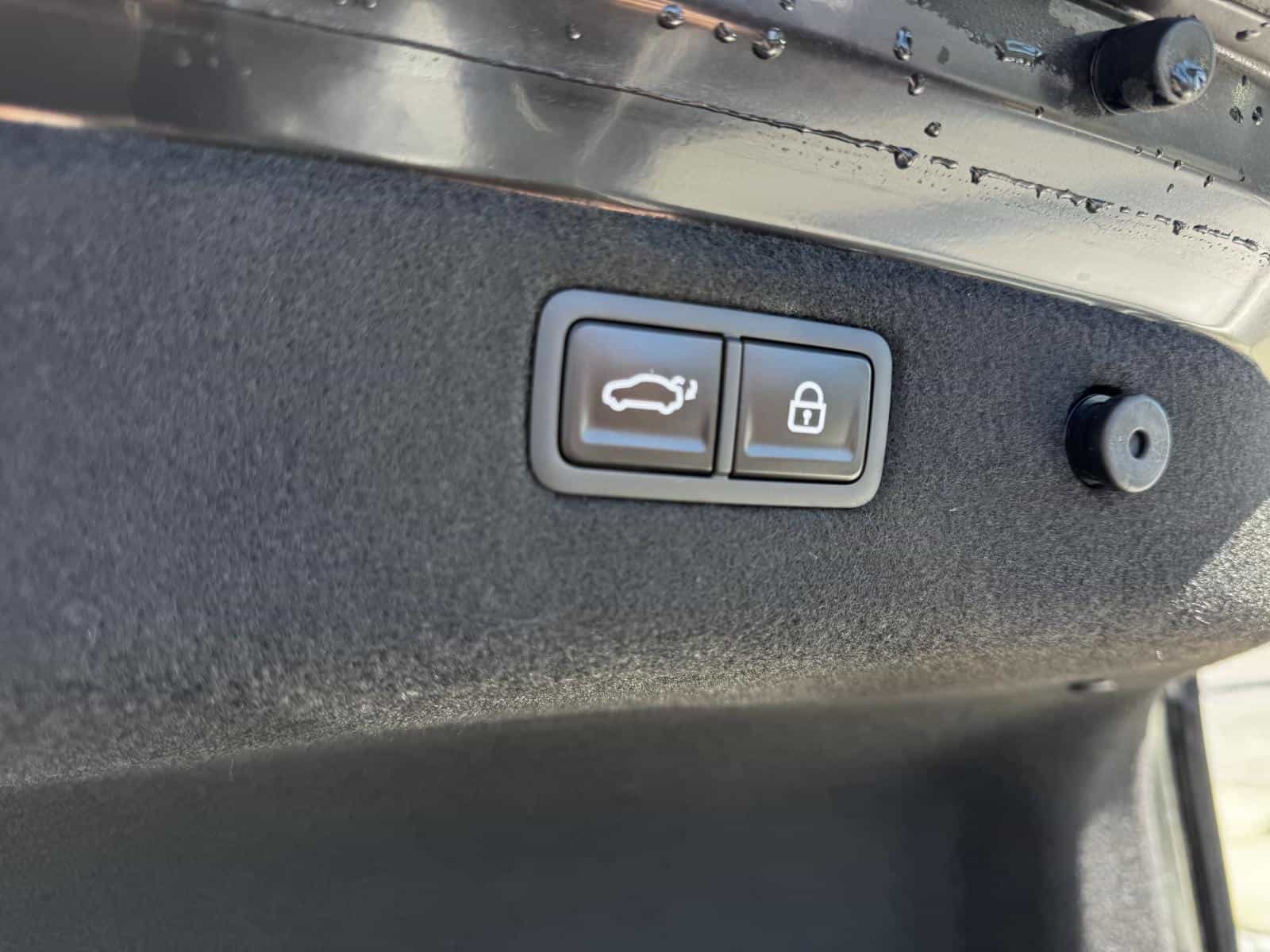 2026 Genesis G70 Sport 3.3T - Image 9