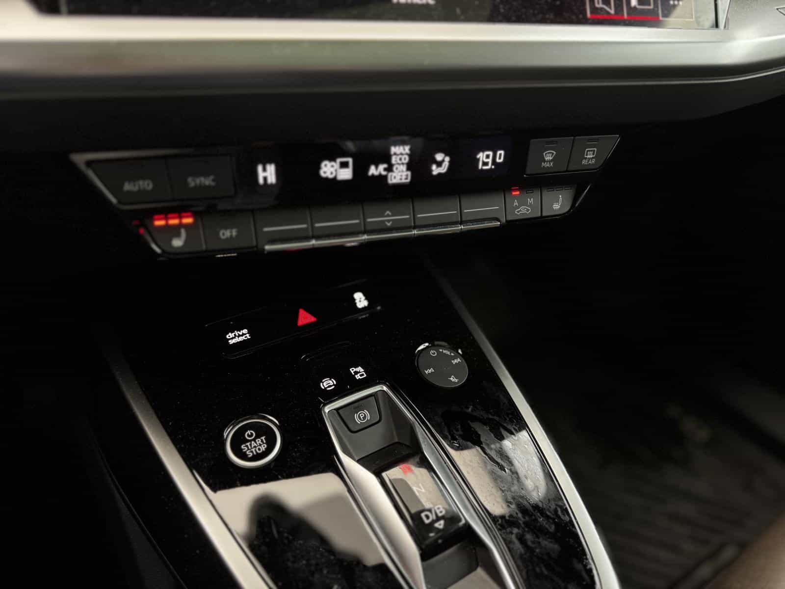 2024 Audi Q4 e-tron 50 - Image 20