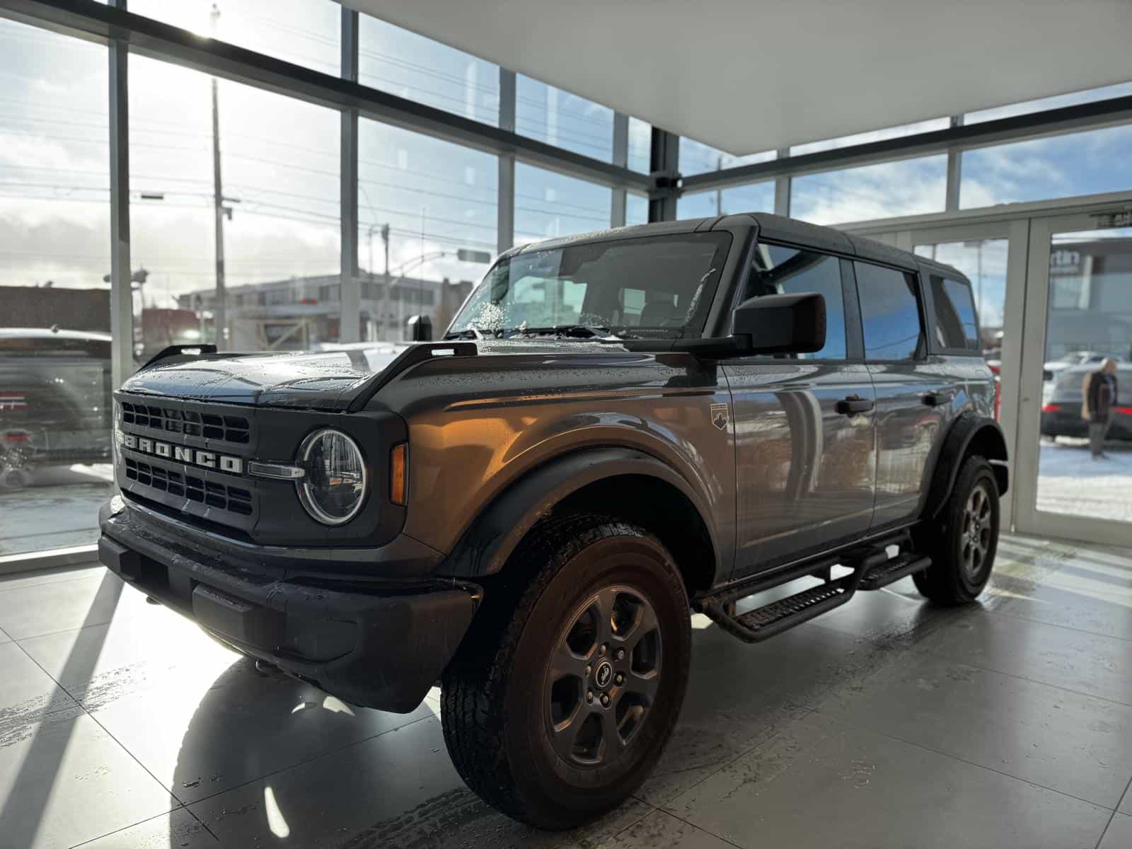 2025 Ford Bronco Big Bend - Image 4