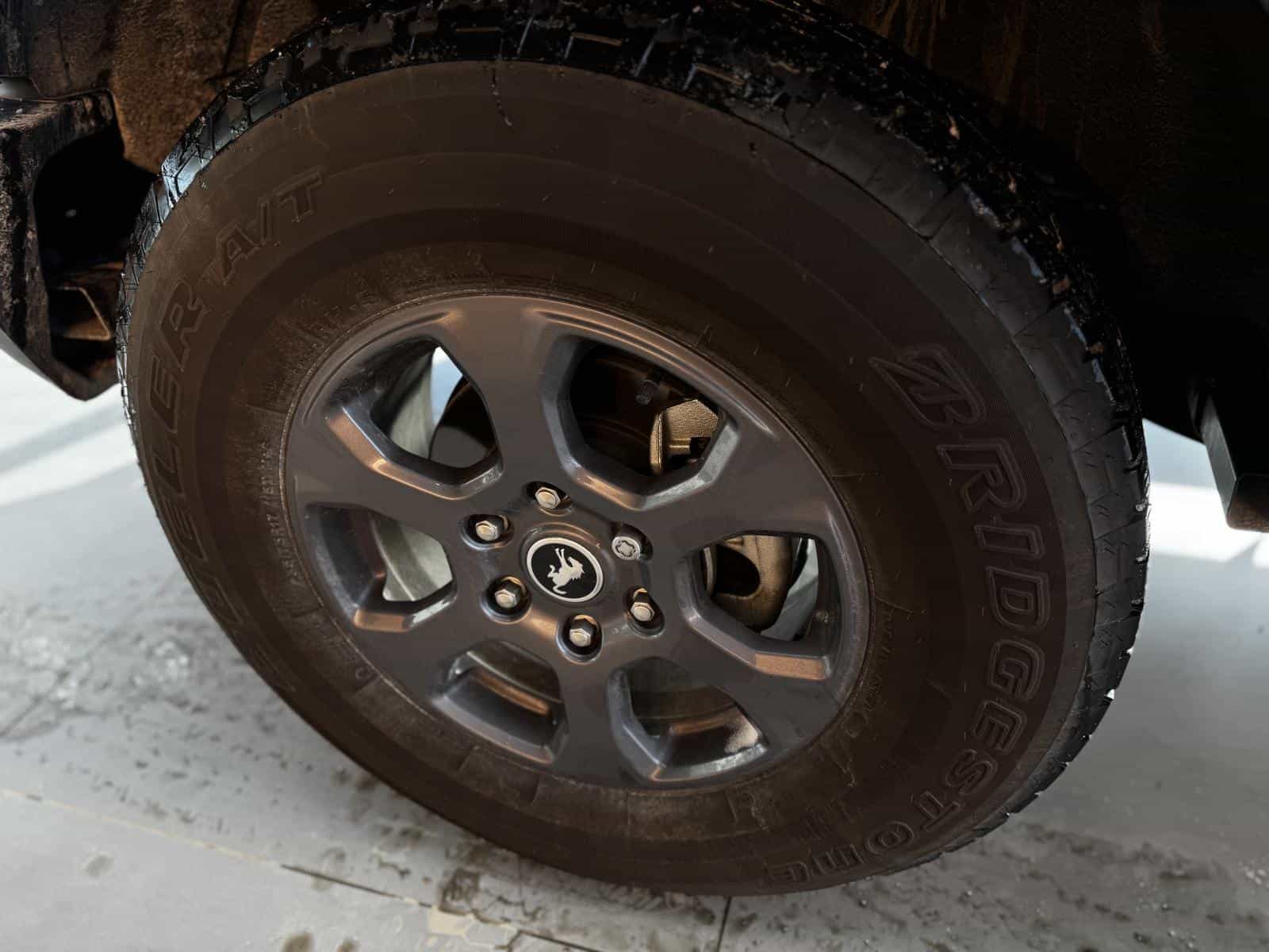 2025 Ford Bronco Big Bend - Image 5