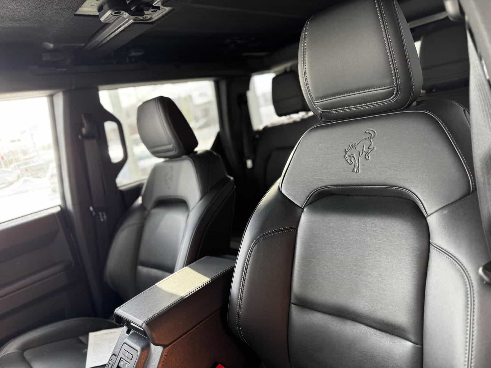 2025 Ford Bronco Big Bend - Image 12