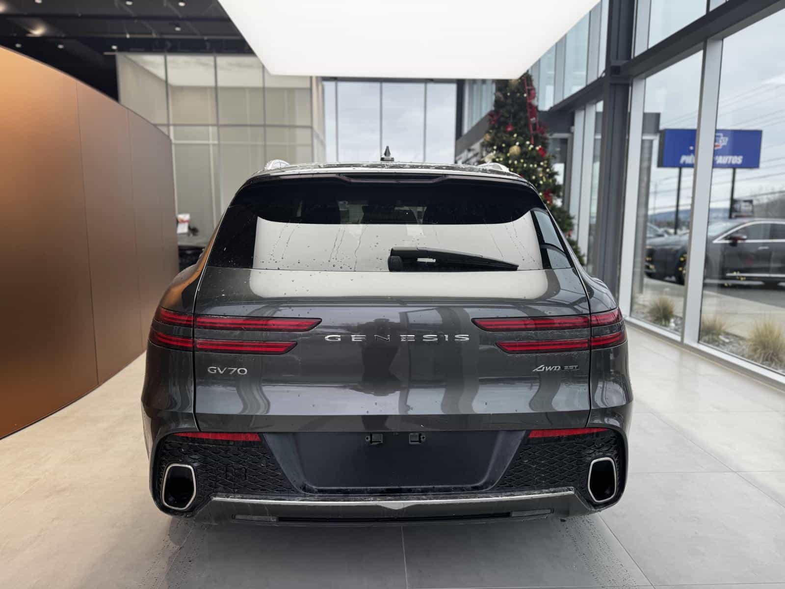 2024 Genesis GV70 Advanced 2.5T - Image 7