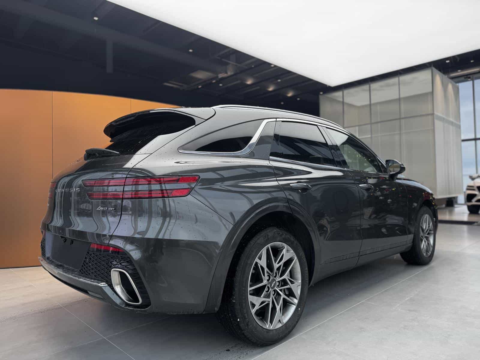 2024 Genesis GV70 Advanced 2.5T - Image 8