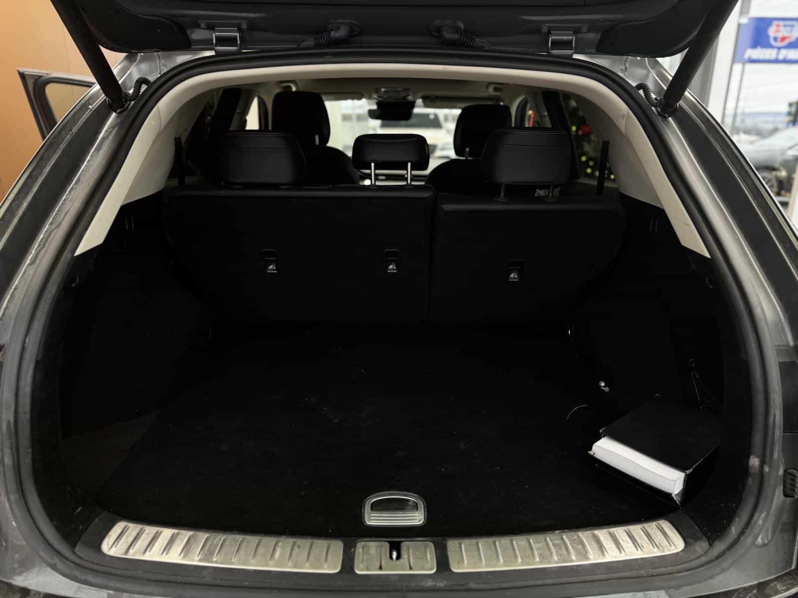 2024 Genesis GV70 Advanced 2.5T - Image 9