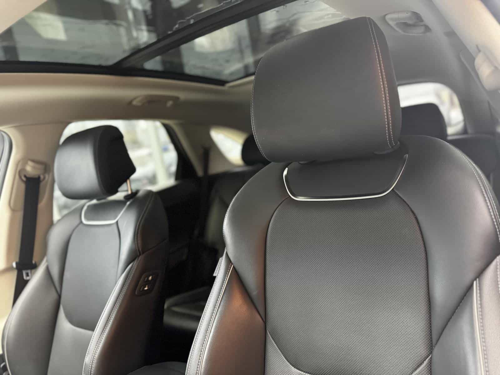 2024 Genesis GV70 Advanced 2.5T - Image 16