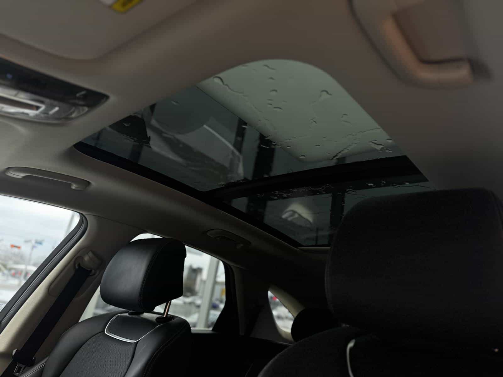 2024 Genesis GV70 Advanced 2.5T - Image 15