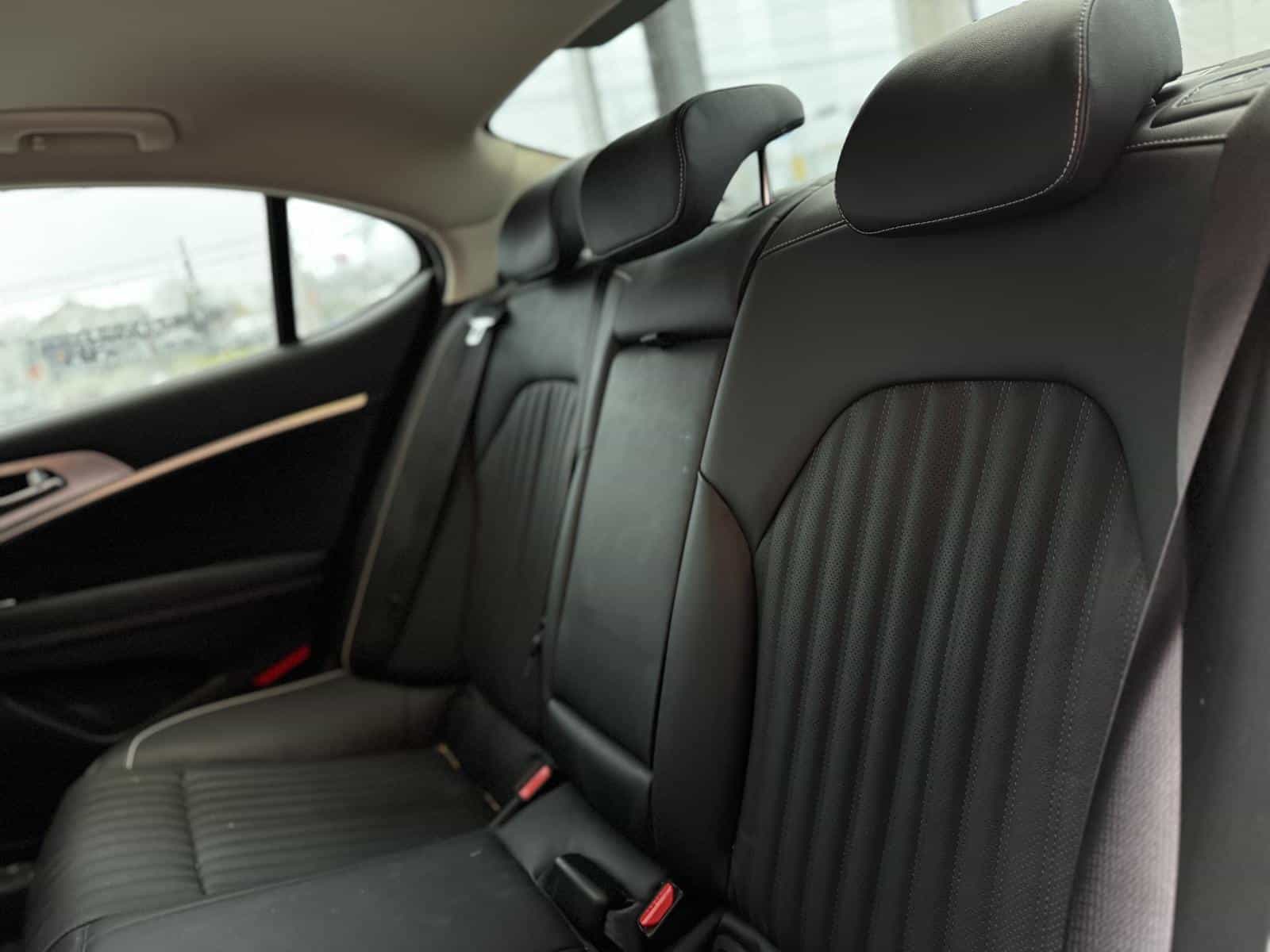 2023 Genesis G70 Advanced 2.0T - Image 10