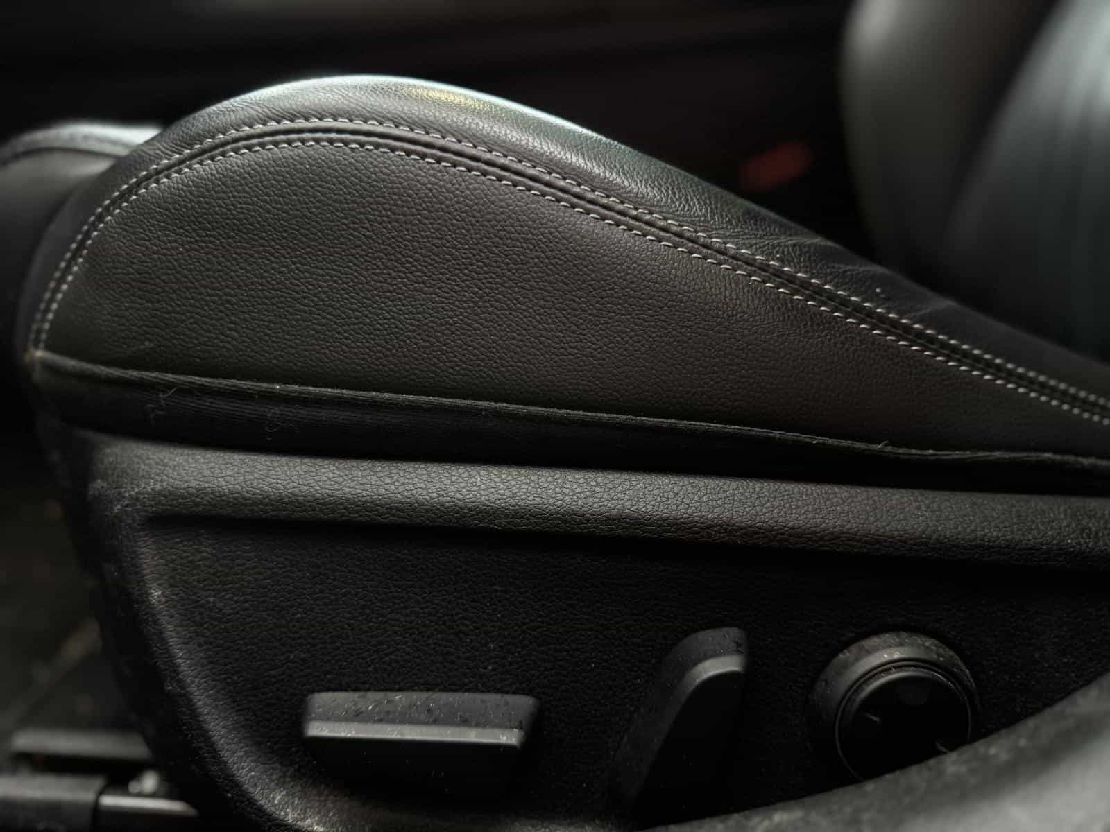 2023 Genesis G70 Advanced 2.0T - Image 12