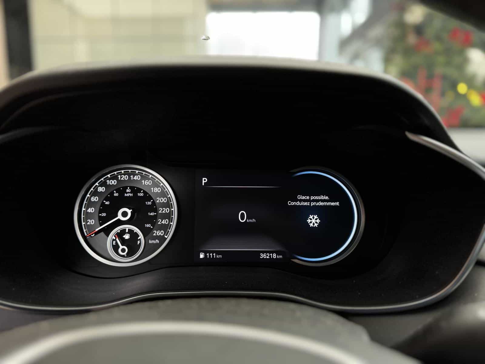 2023 Genesis G70 Advanced 2.0T - Image 17