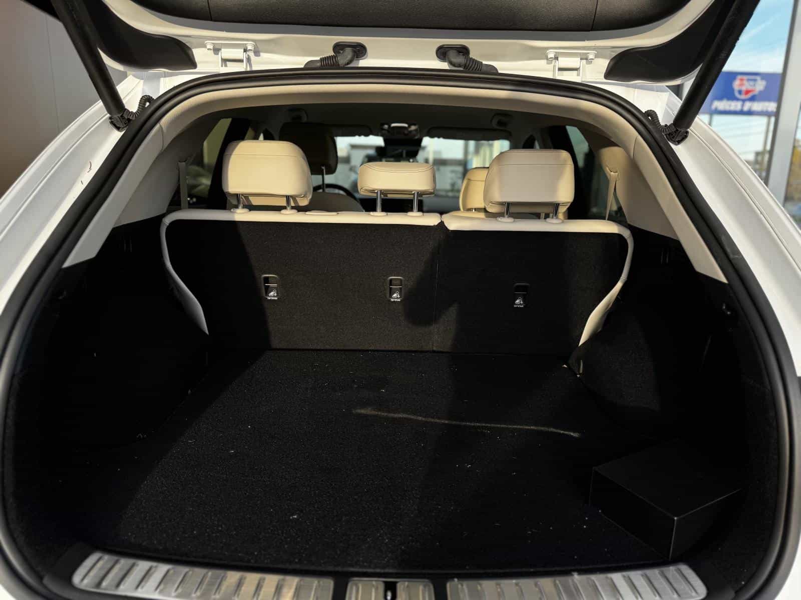 2026 Genesis GV70 Advanced 2.5T - Image 8