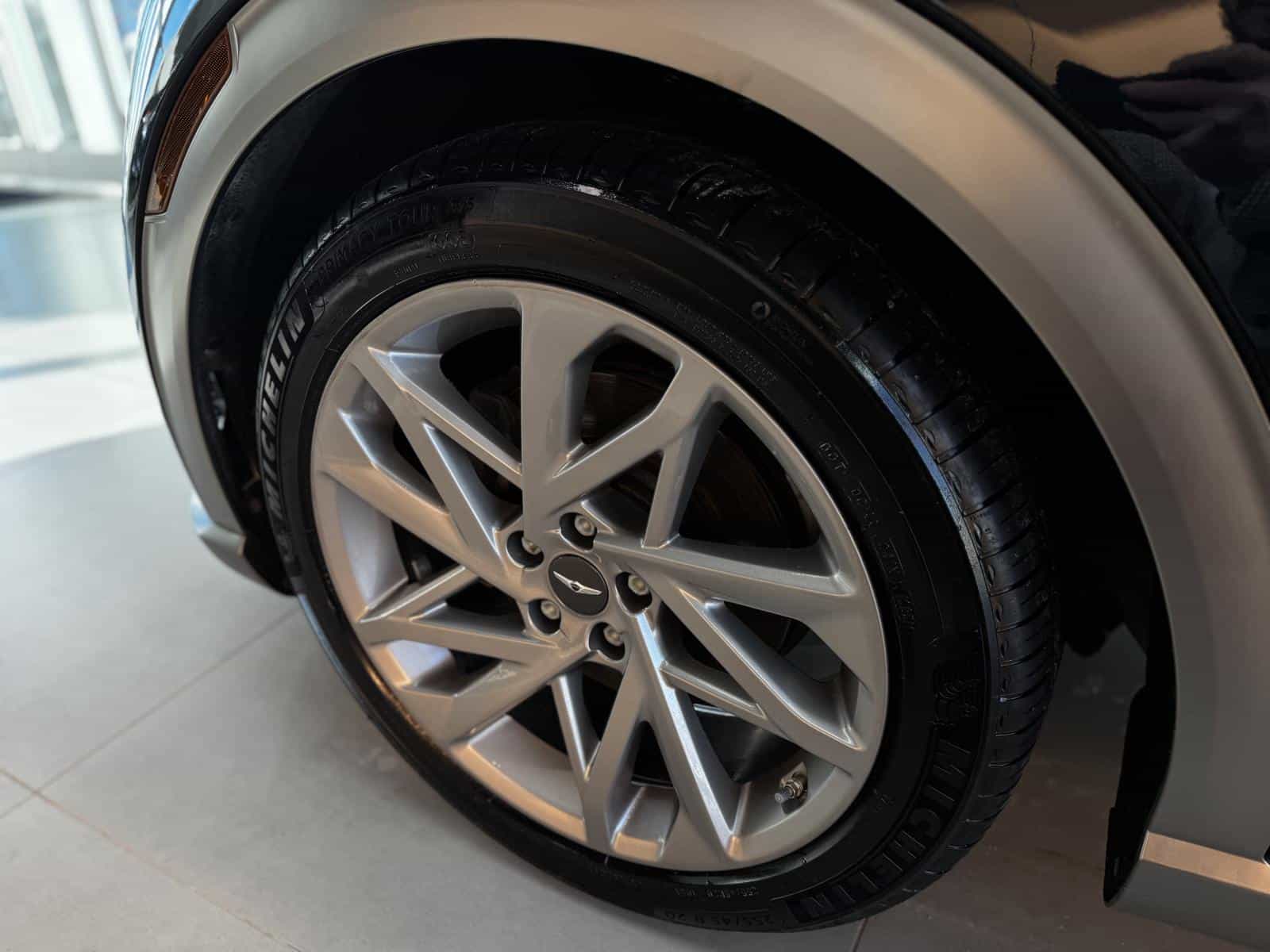 2023 Genesis GV60 Advanced - Image 5