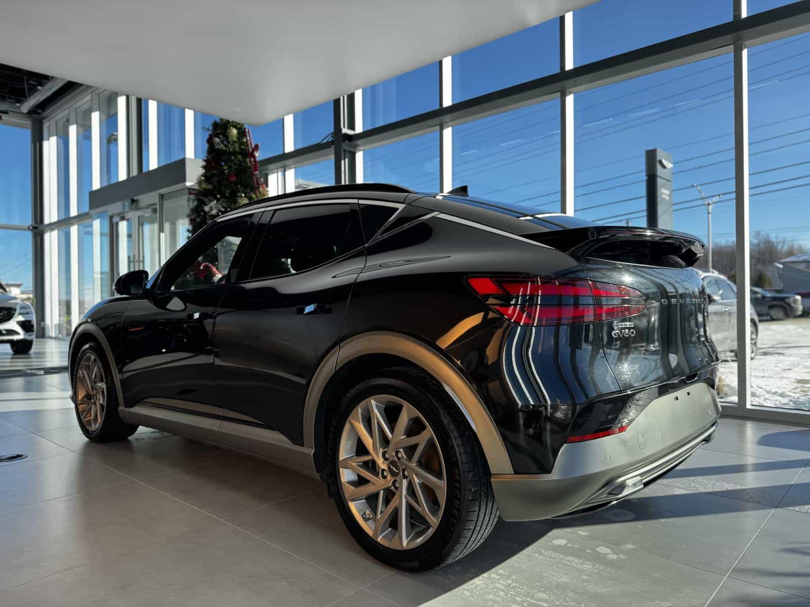 2023 Genesis GV60 Advanced - Image 6