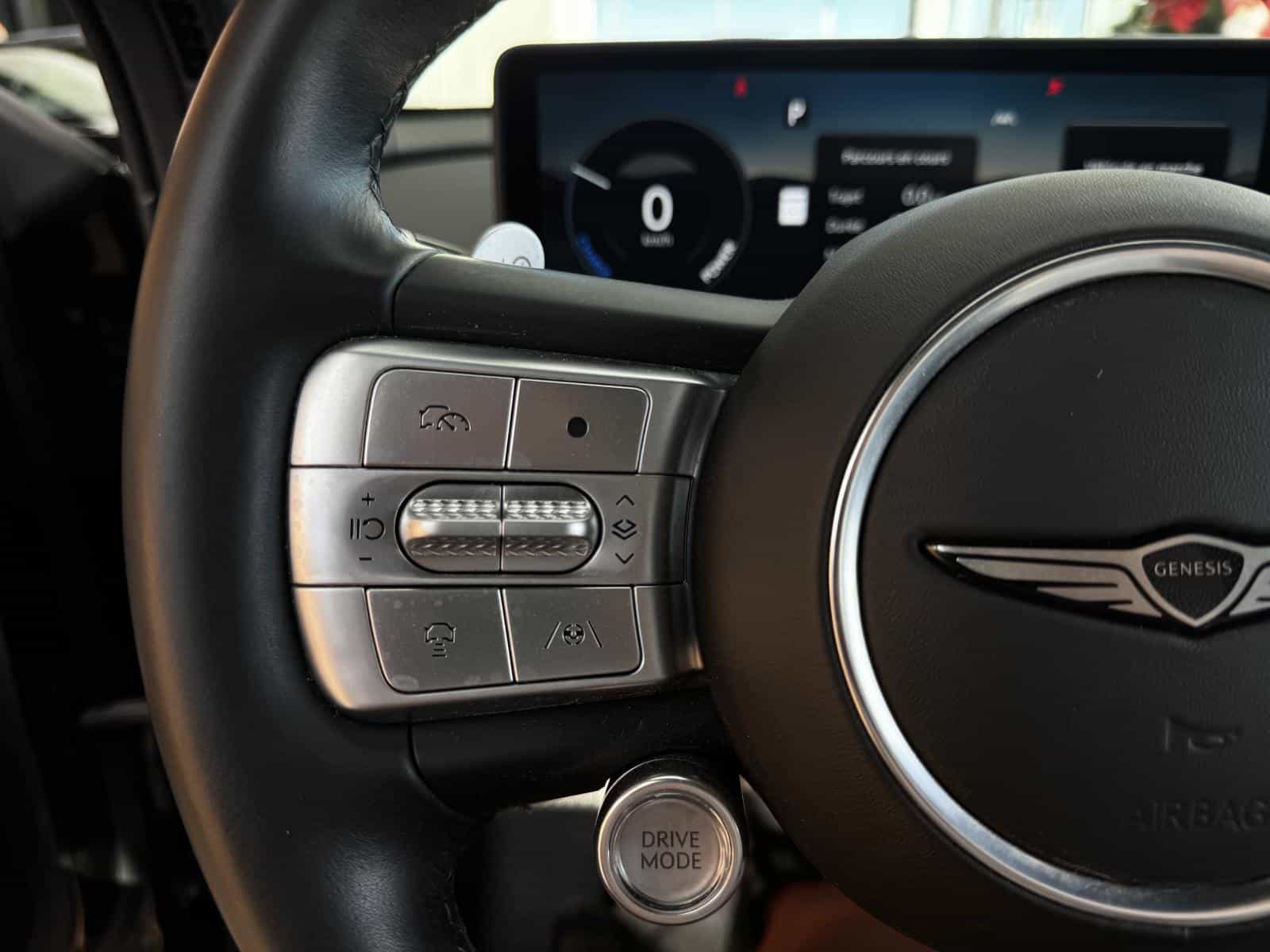 2023 Genesis GV60 Advanced - Image 16