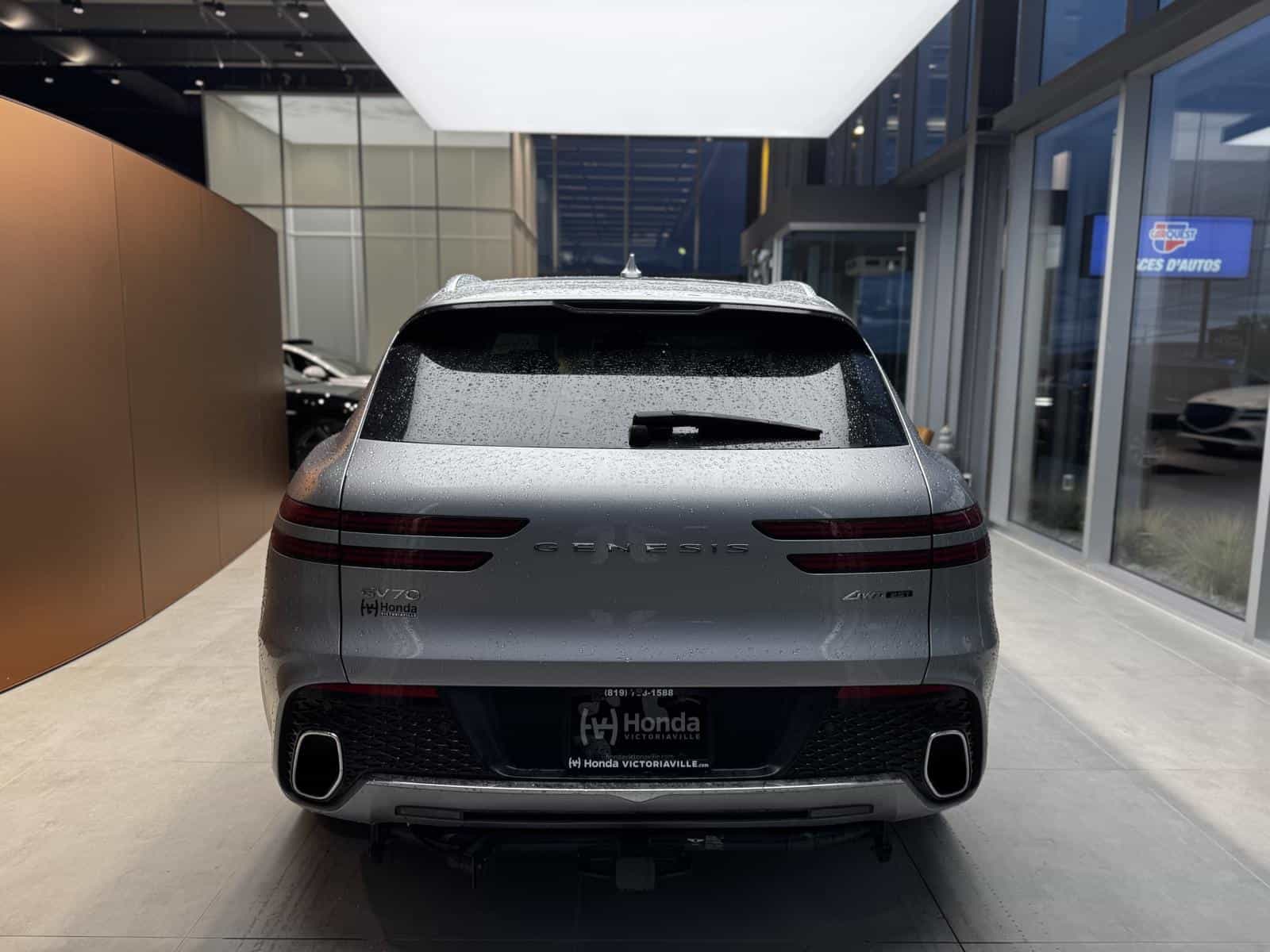 2023 Genesis GV70 2.5T Advanced Plus - Image 7