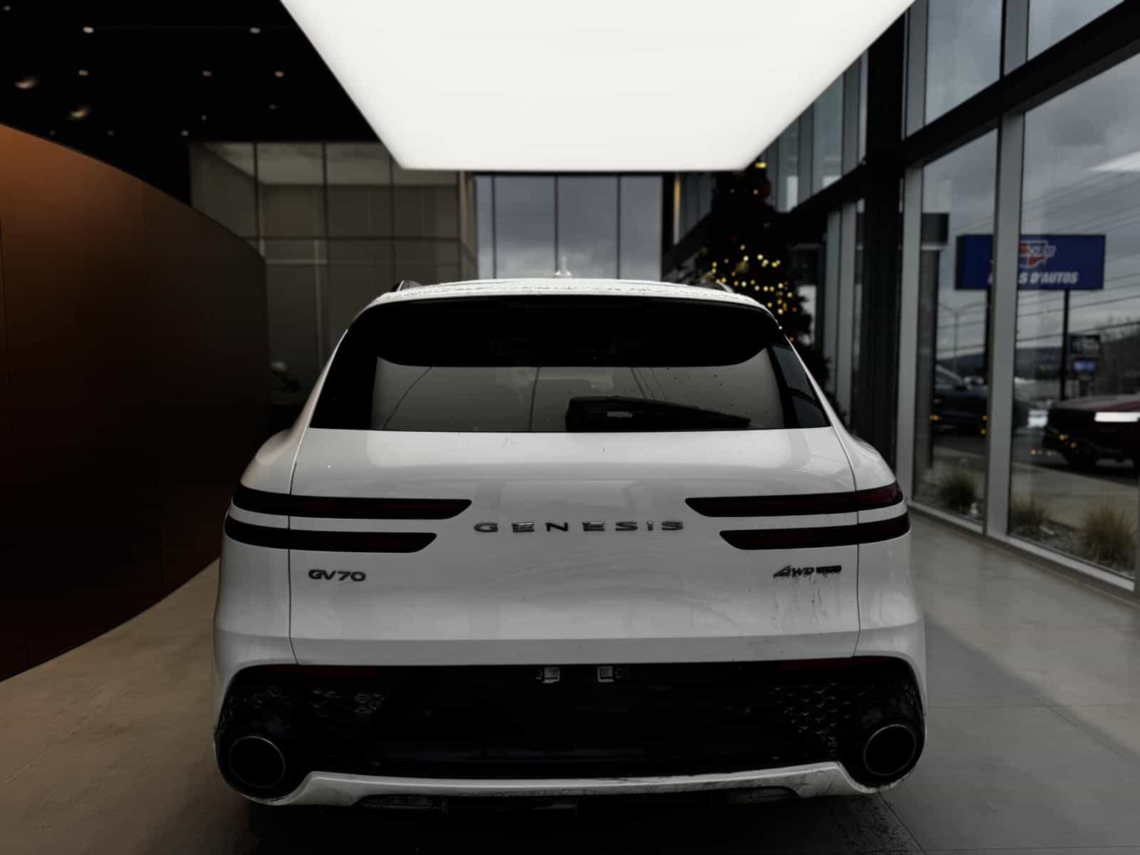 2022 Genesis GV70 Sport Plus 3.5T - Image 7