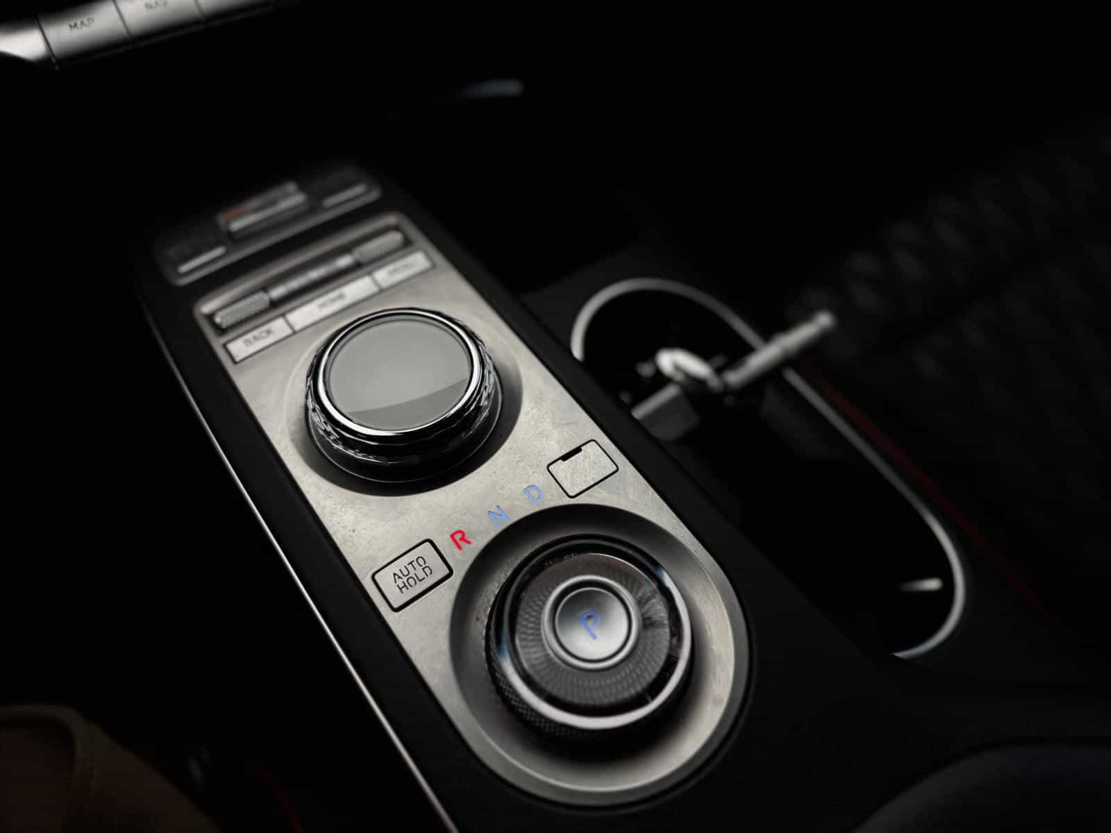 2022 Genesis GV70 Sport Plus 3.5T - Image 23