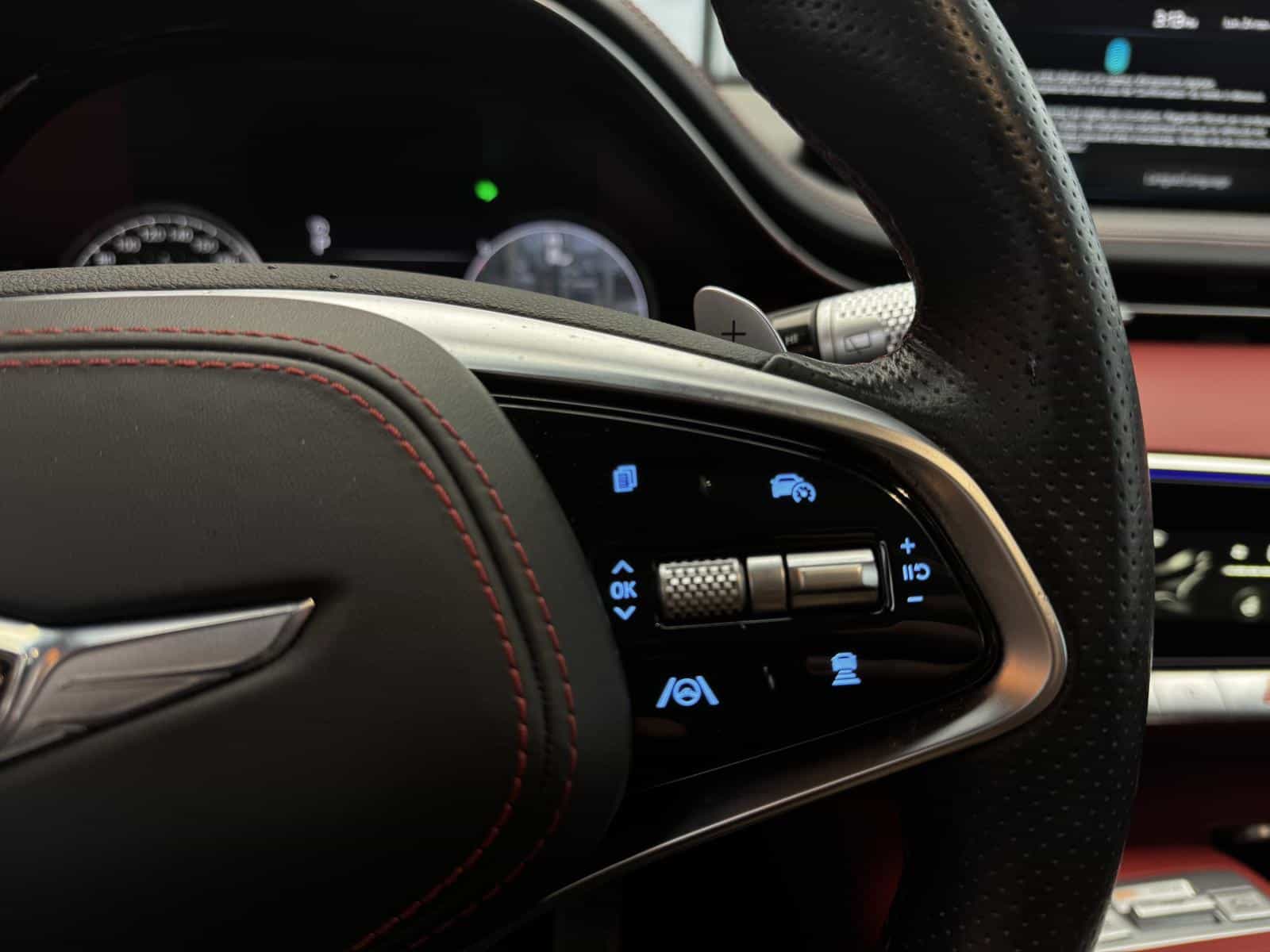 2022 Genesis GV70 Prestige 2.5T - Image 17