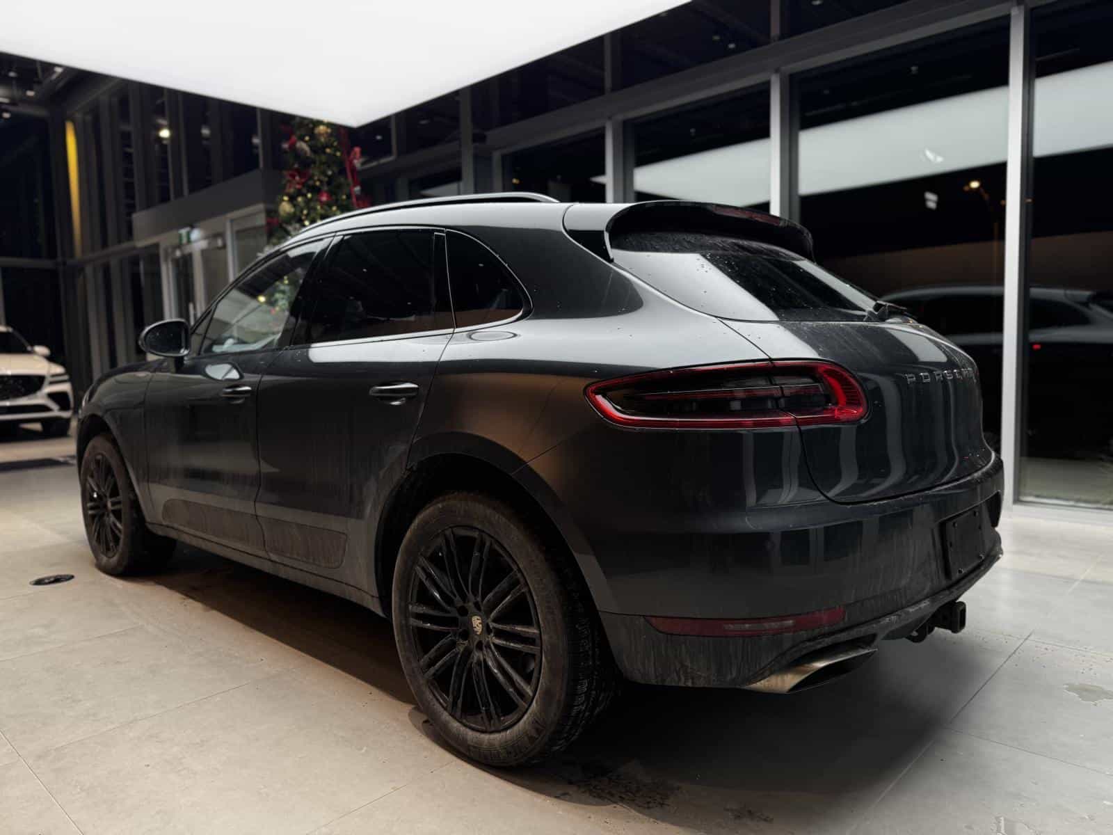 2018 Porsche Macan Base - Image 6