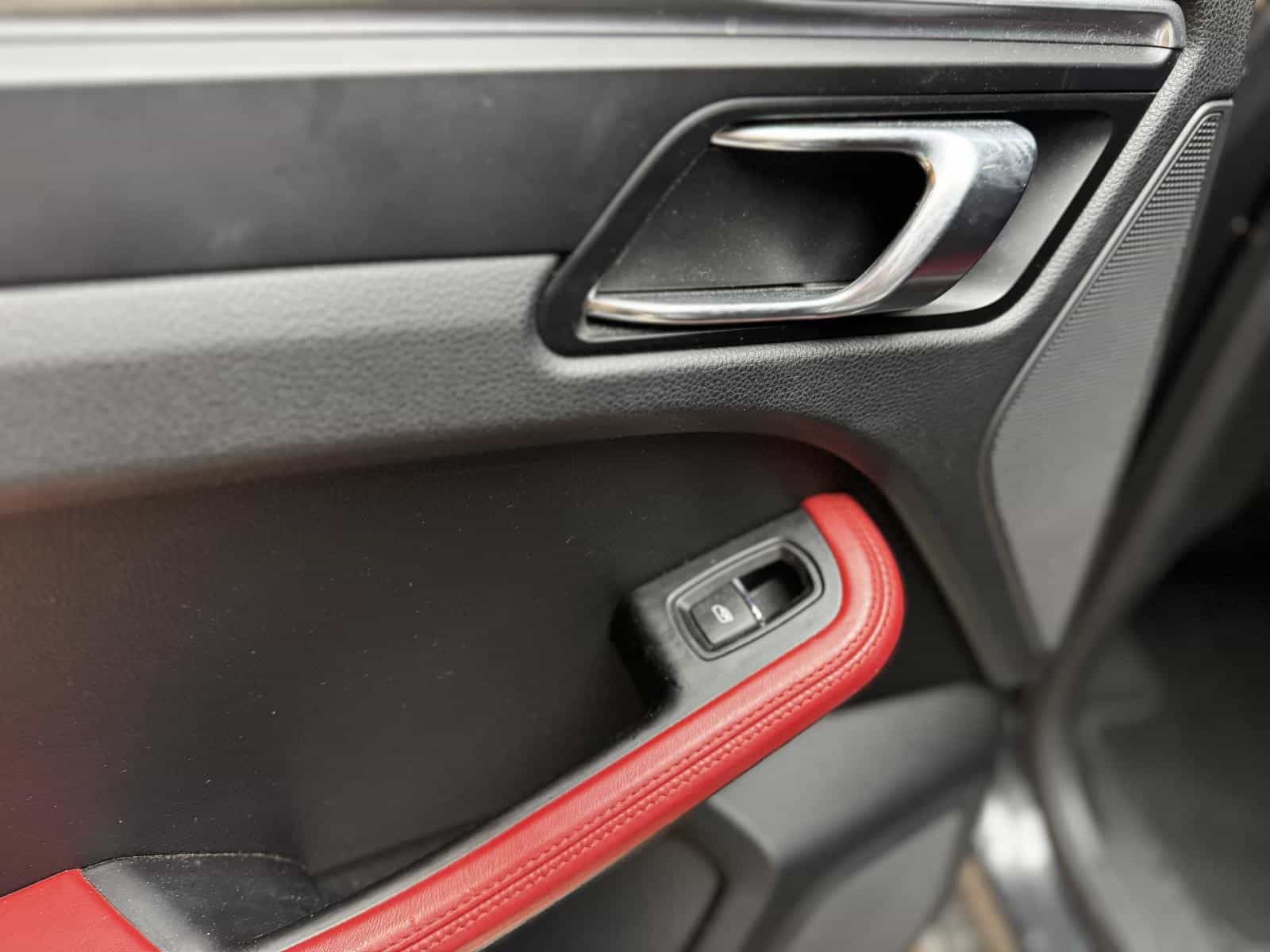 2018 Porsche Macan Base - Image 10